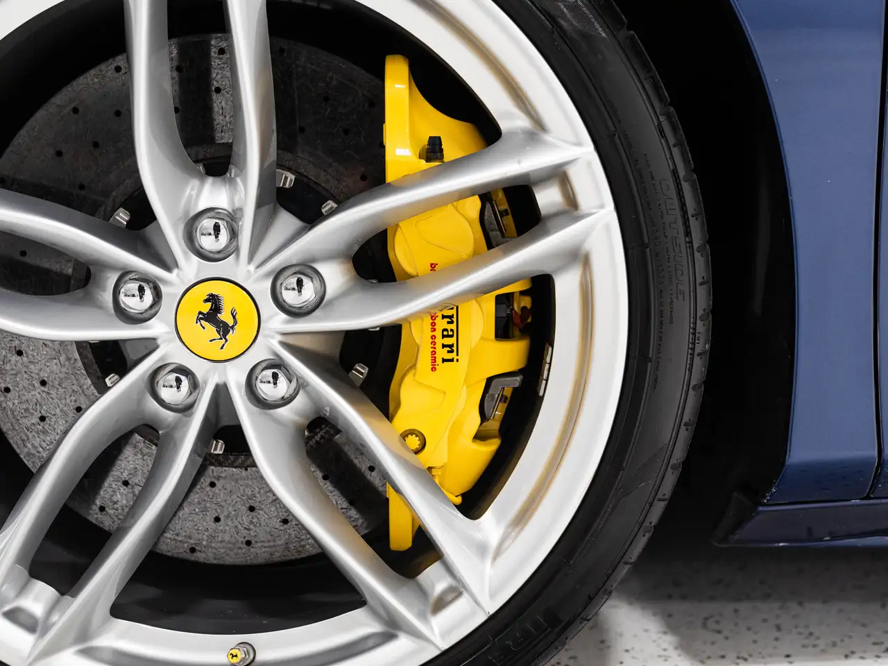 Ferrari 488 снимка Ferrari 488