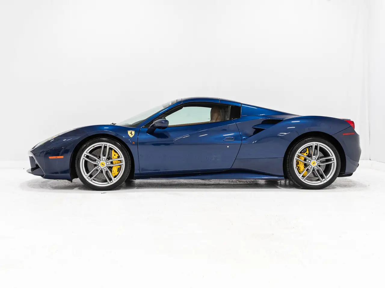 Ferrari 488 снимка Ferrari 488