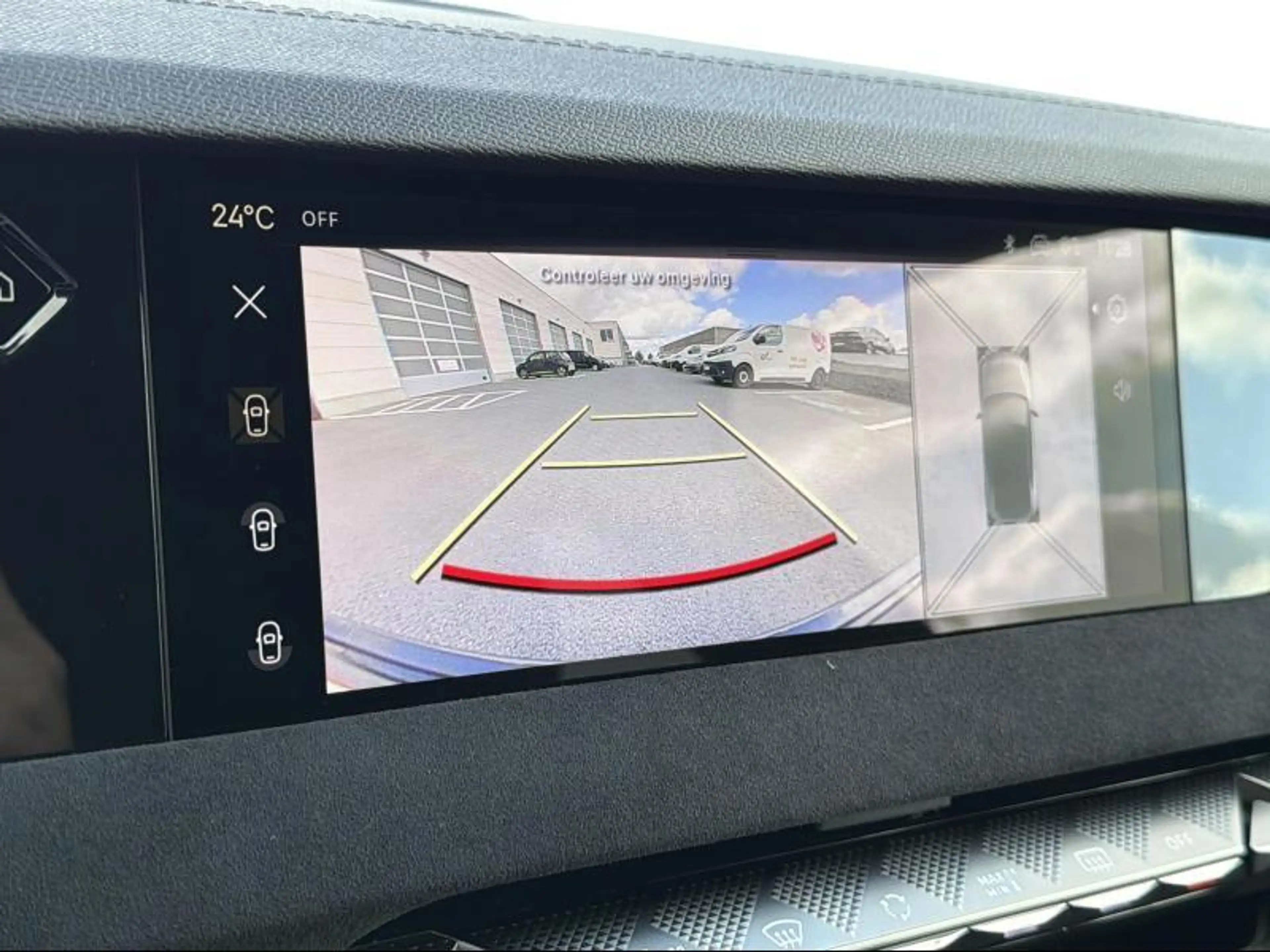 DS Automobiles DS 4 ETOILE ALCANTARA HYBRID — photo 13