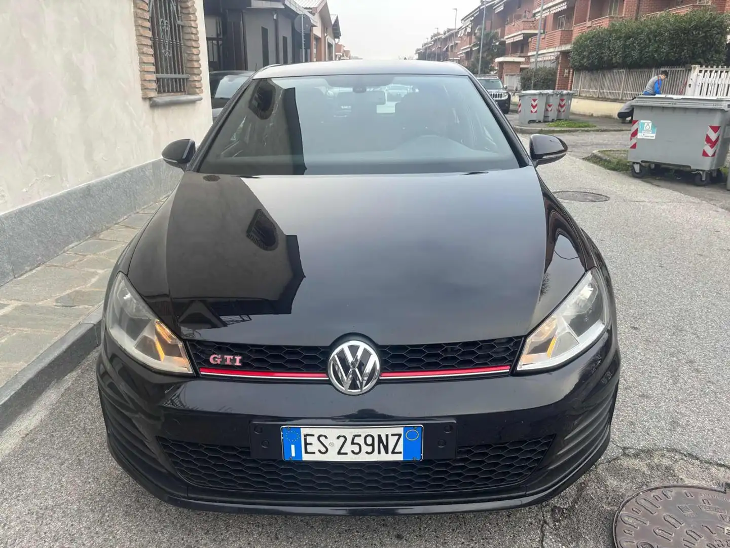 Volkswagen Golf GTI 2.0 TSI 5p. PERFORMANCE Schwarz - 2