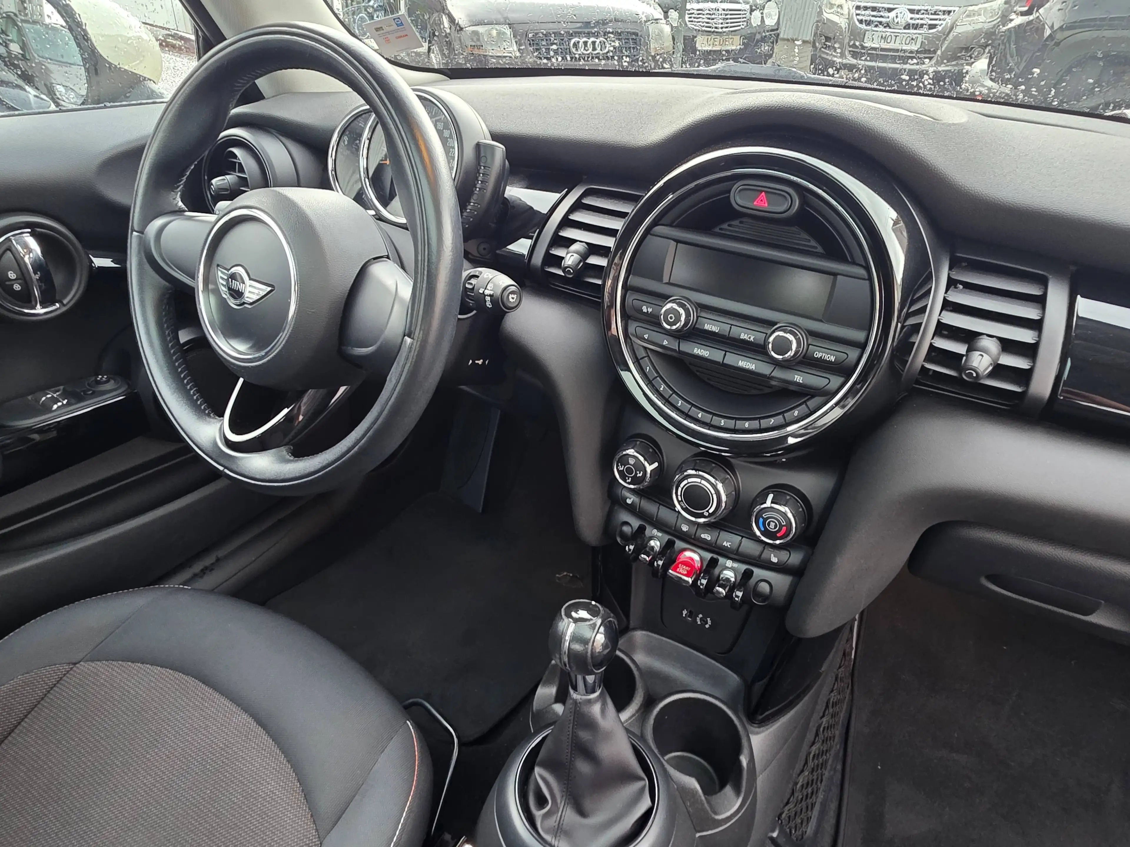 MINI One One 1.2 Panorama — photo 13
