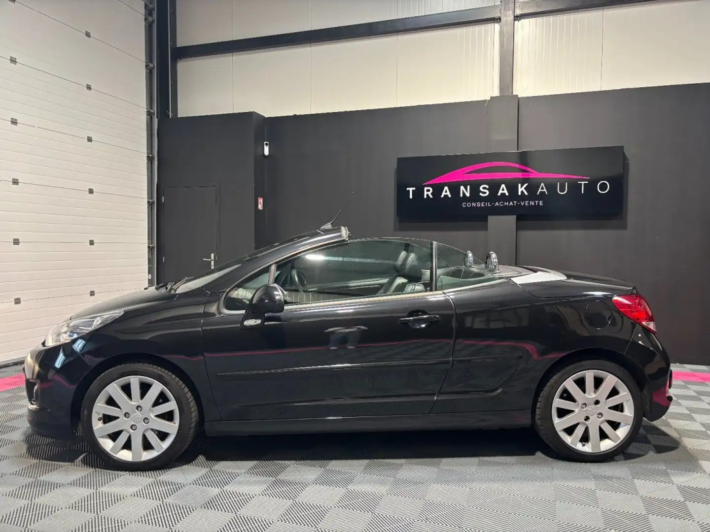 Peugeot 207 1.6 HDi 112ch FAP Féline Nero - 2