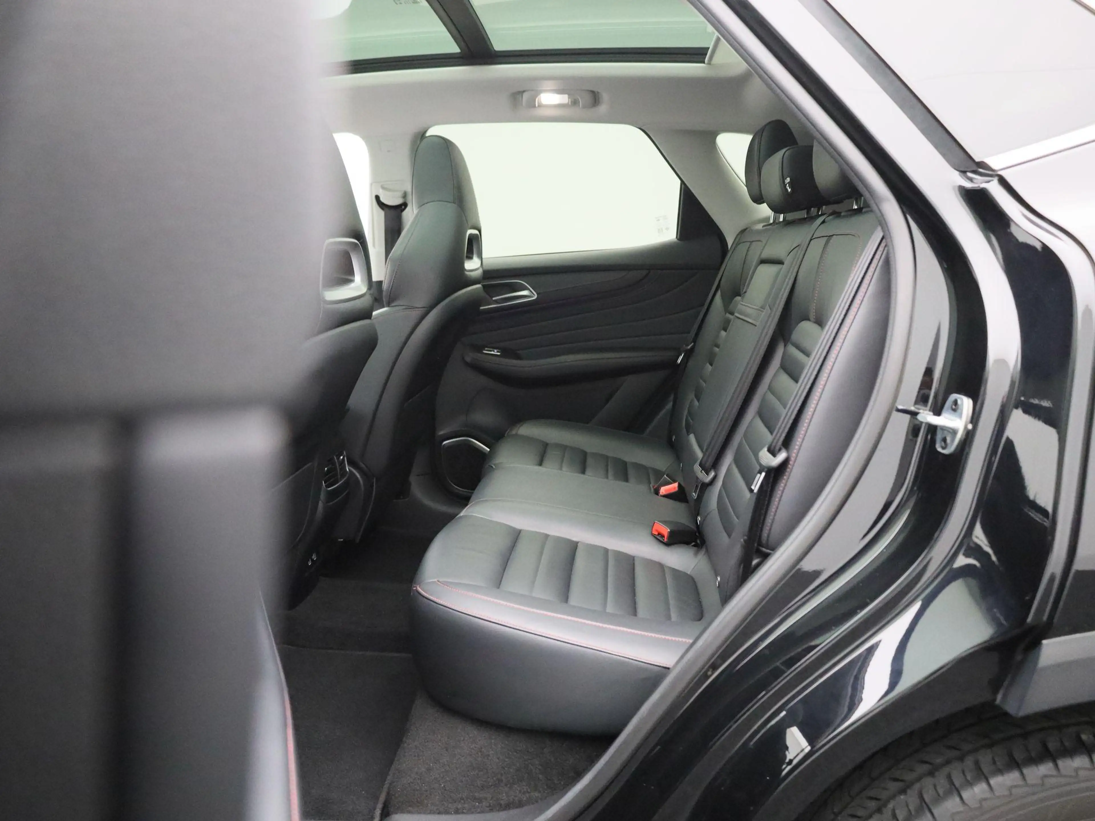 MG EHS 1.5 TGDI Luxury — photo 13