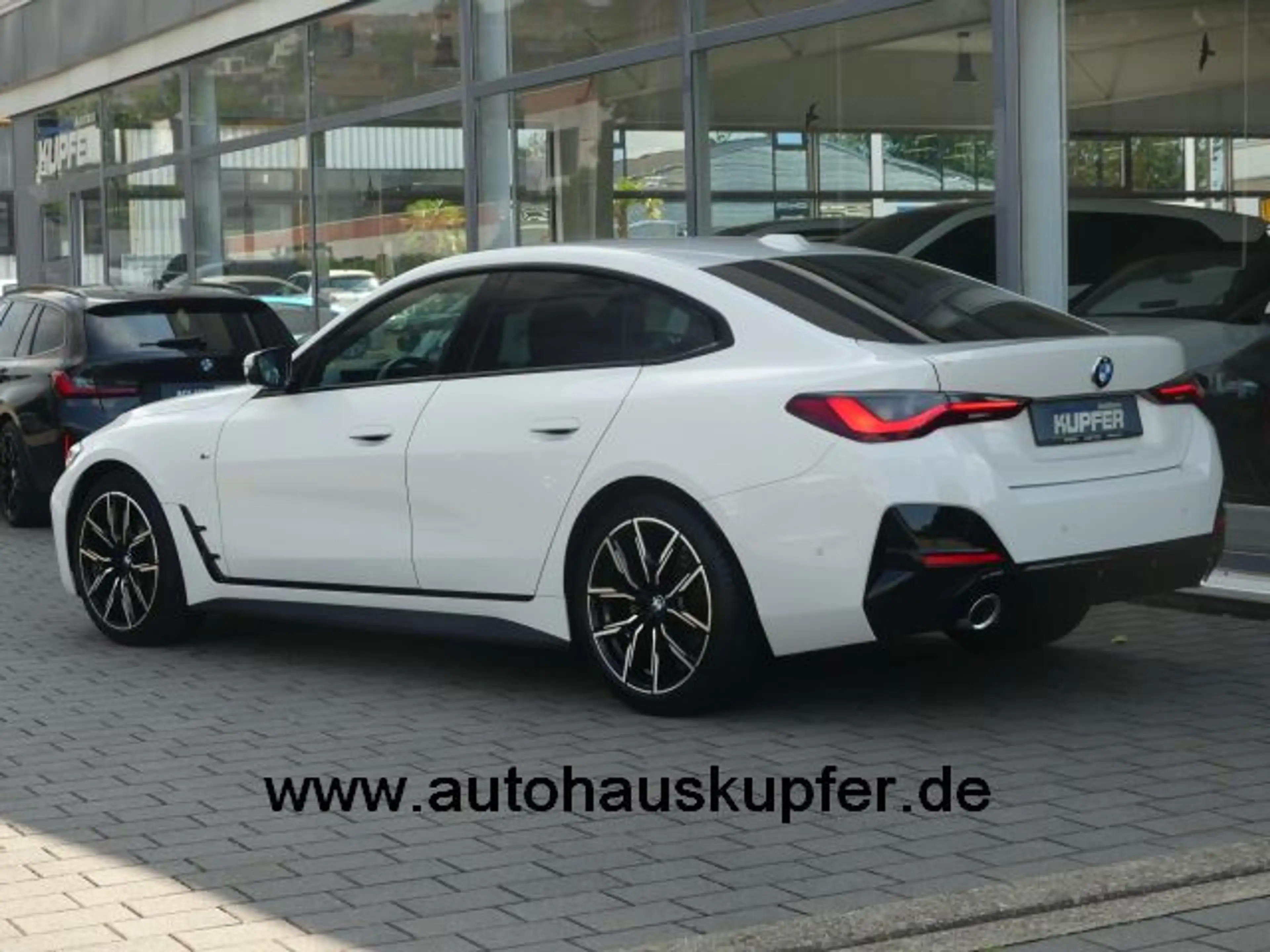 BMW 420 d xDrive M Sportp.°Stdhzg.19Z-ACC — photo 3