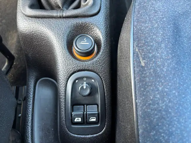 Peugeot 206 view 22