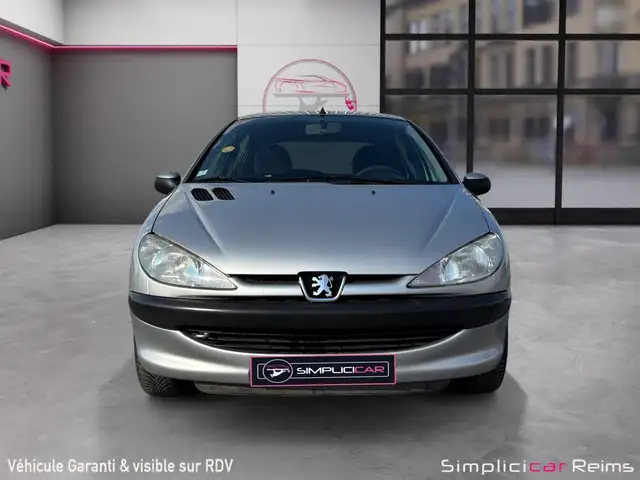Peugeot 206 view 8