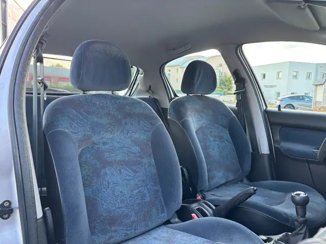 Peugeot 206 view 19