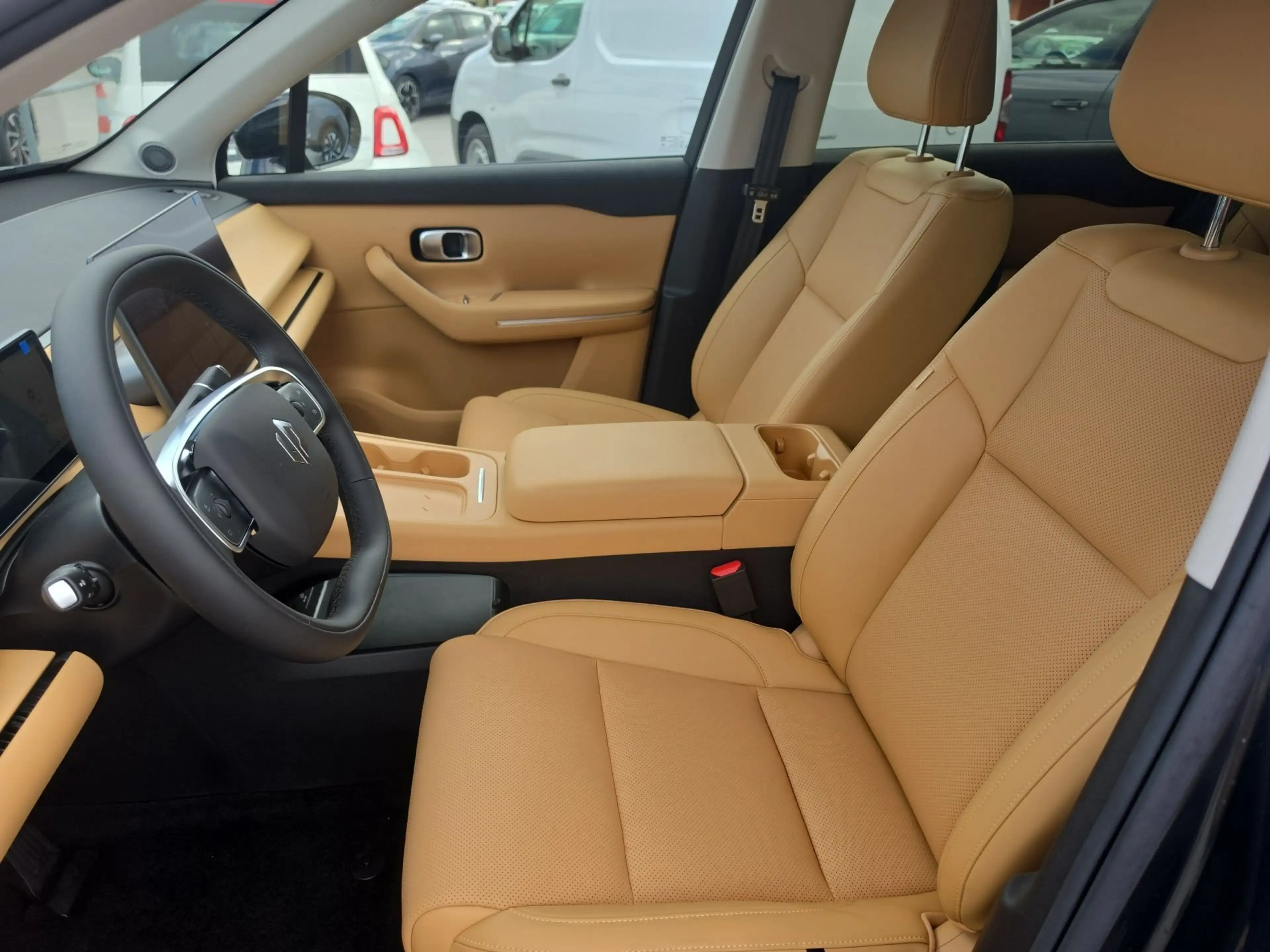 Leapmotor C10 Hybrid-EV Design inkl Winterkompletträder — photo 14