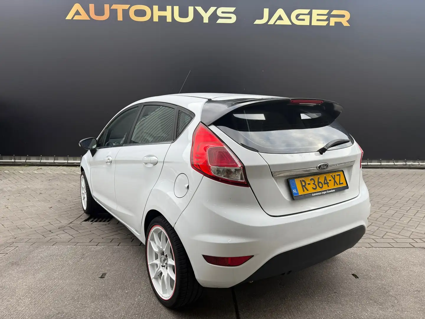 Ford Fiesta 1.0 Titanium Blanc - 2