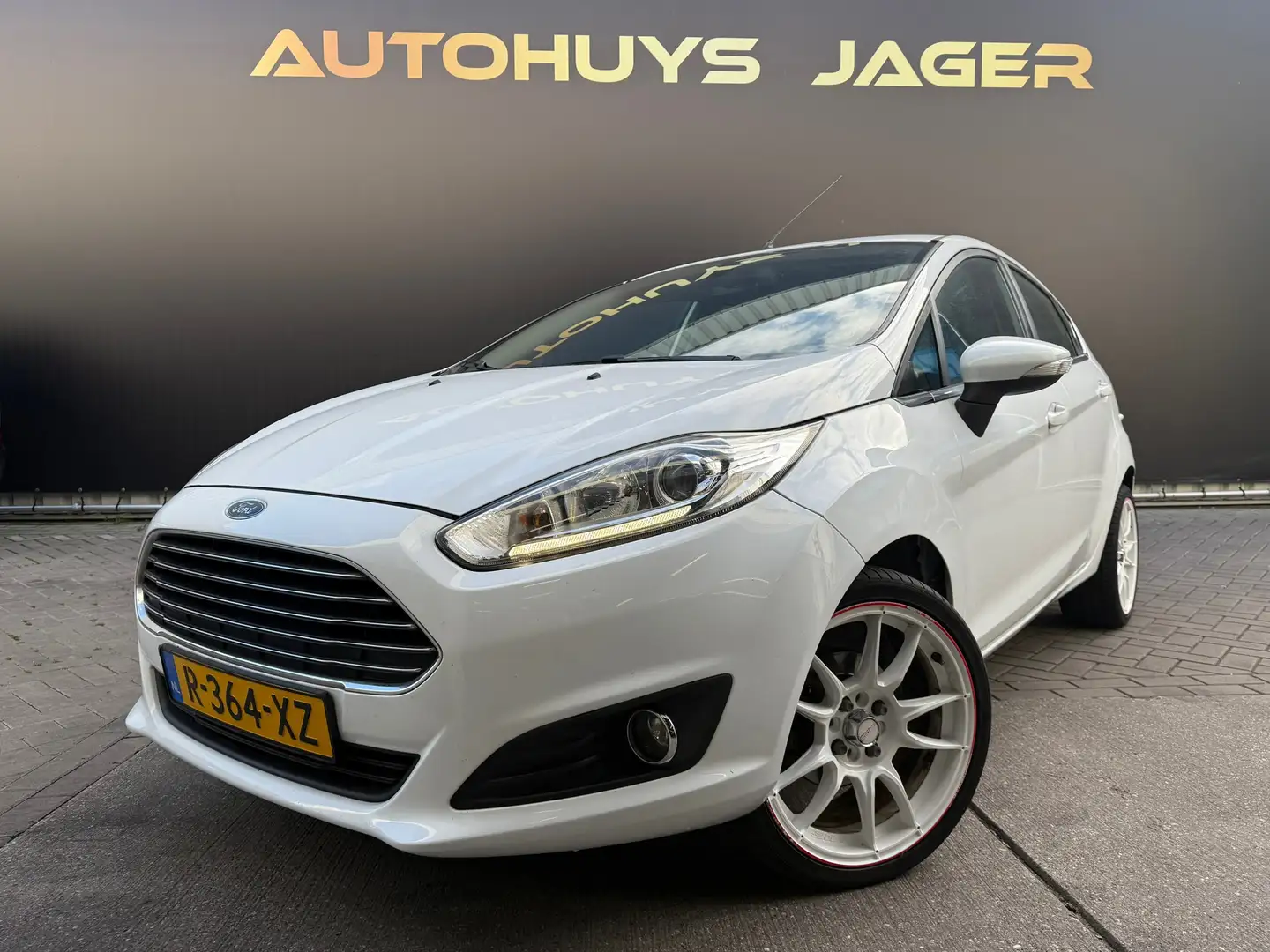 Ford Fiesta 1.0 Titanium Blanc - 1