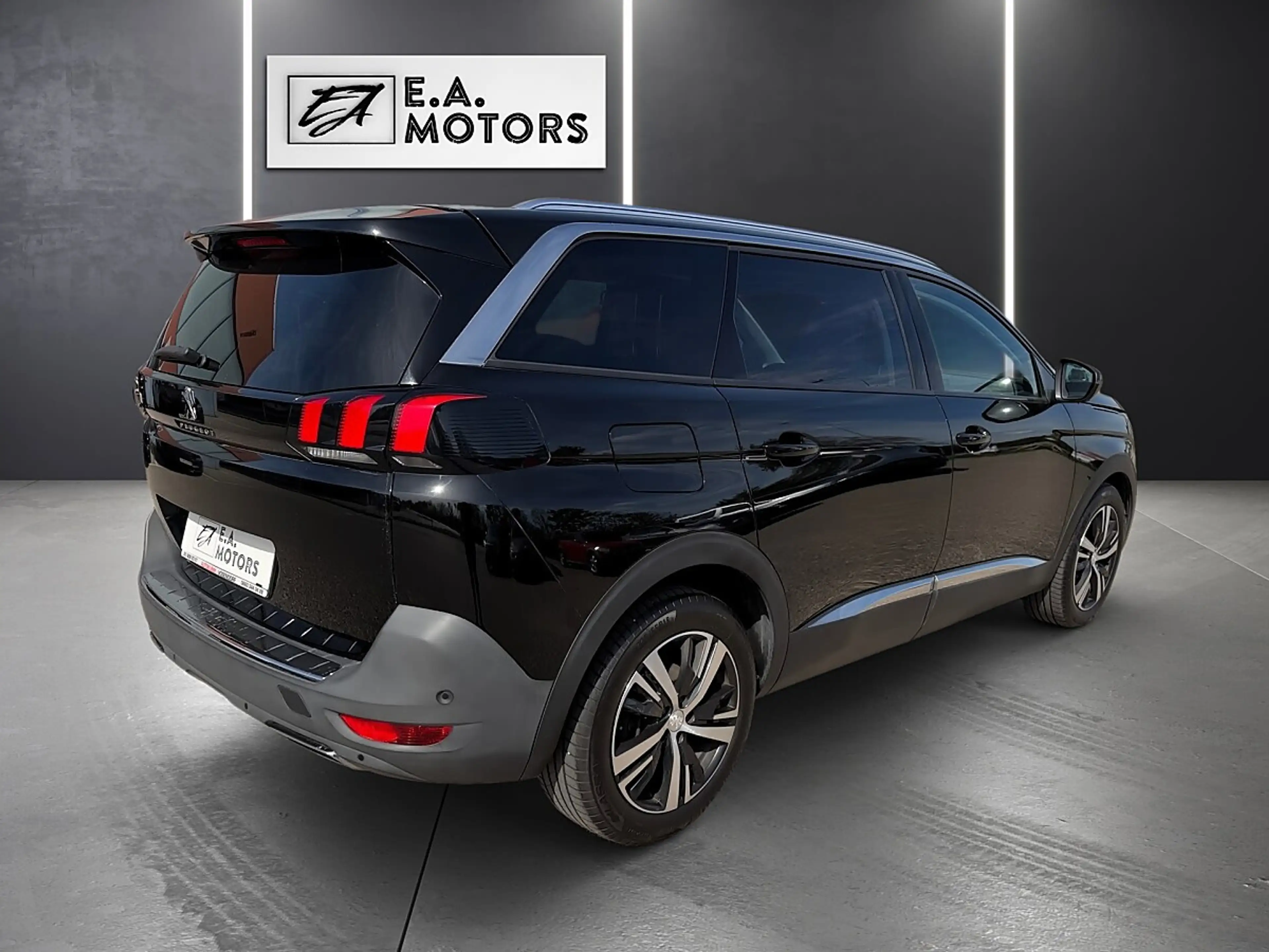 Peugeot 5008 1.6 BlueHDI 120 FAP Allure 7 Sitzer — photo 5