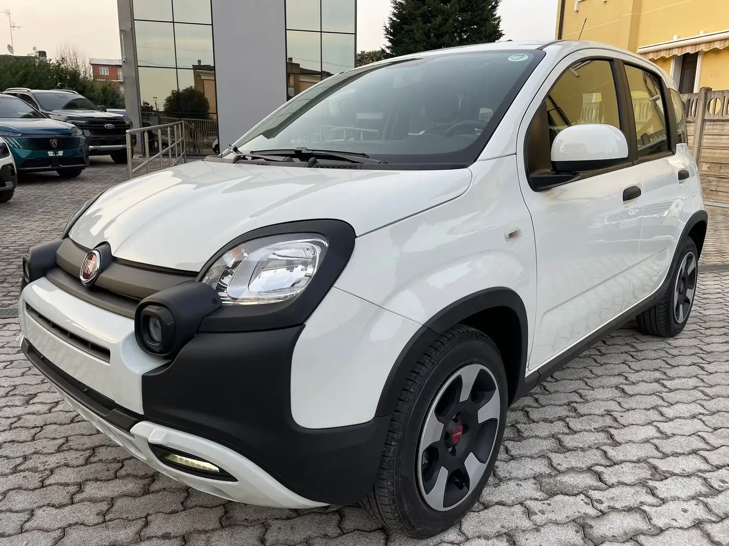 Fiat Panda 1.0 firefly hybrid City Cross NEOPATENTATI Blanco - 1