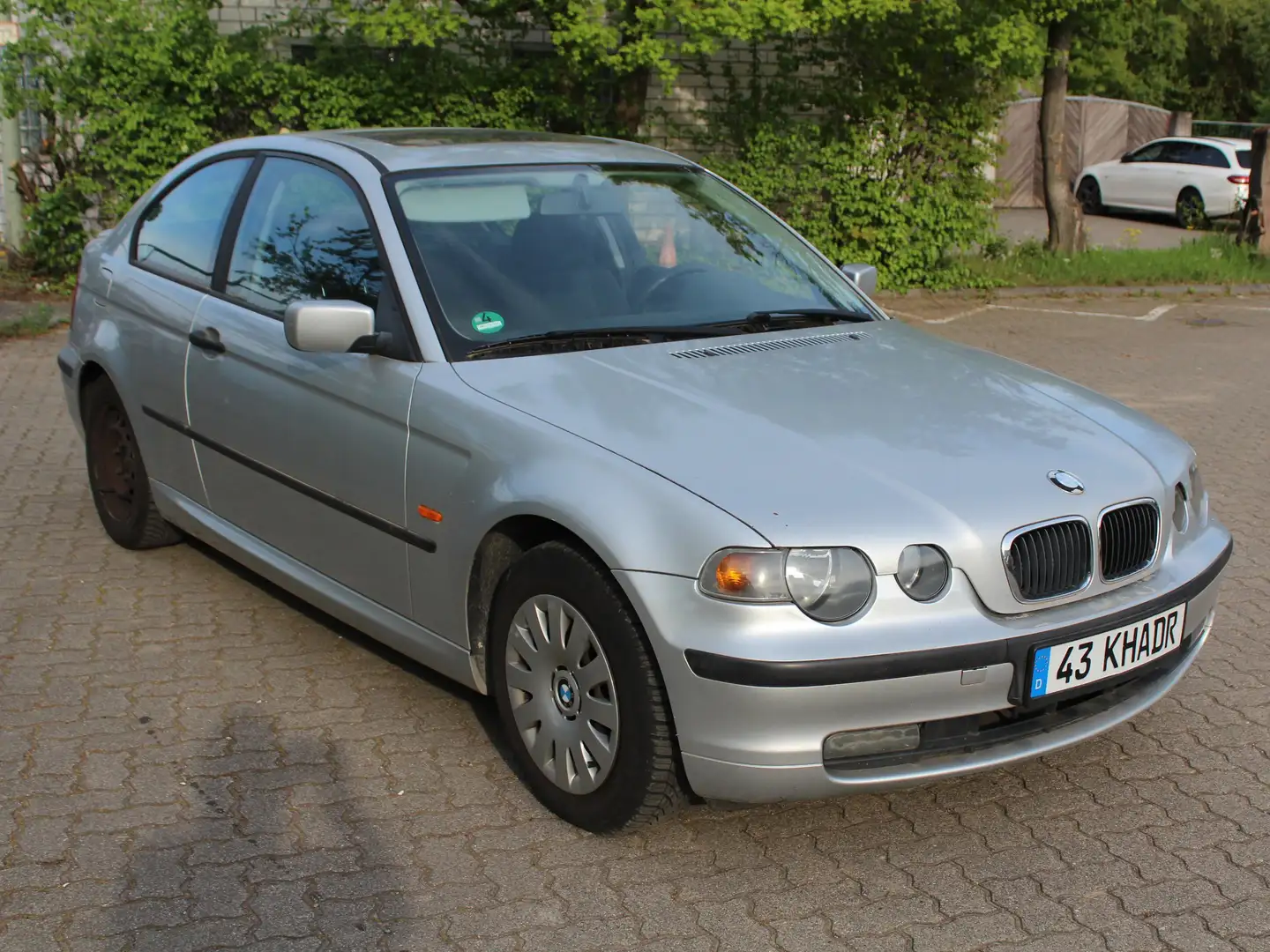 BMW 316 316ti TÜV 04/2027 Grau - 1