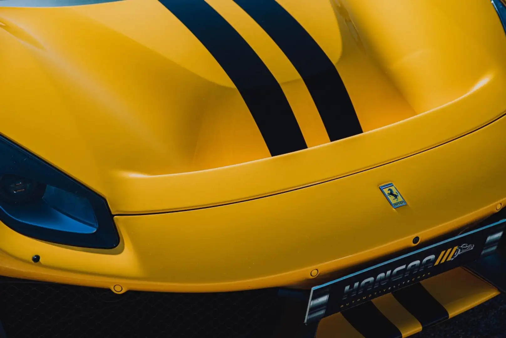 Ferrari 488 Pista Amarillo - 2