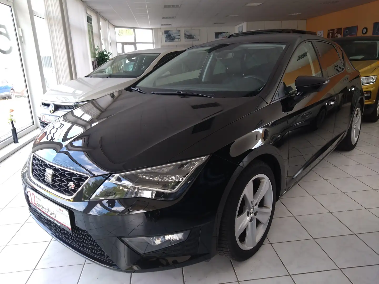 SEAT Leon FR 1.4 TSI ACT LED-Licht Navi Sitzheizung Noir - 1