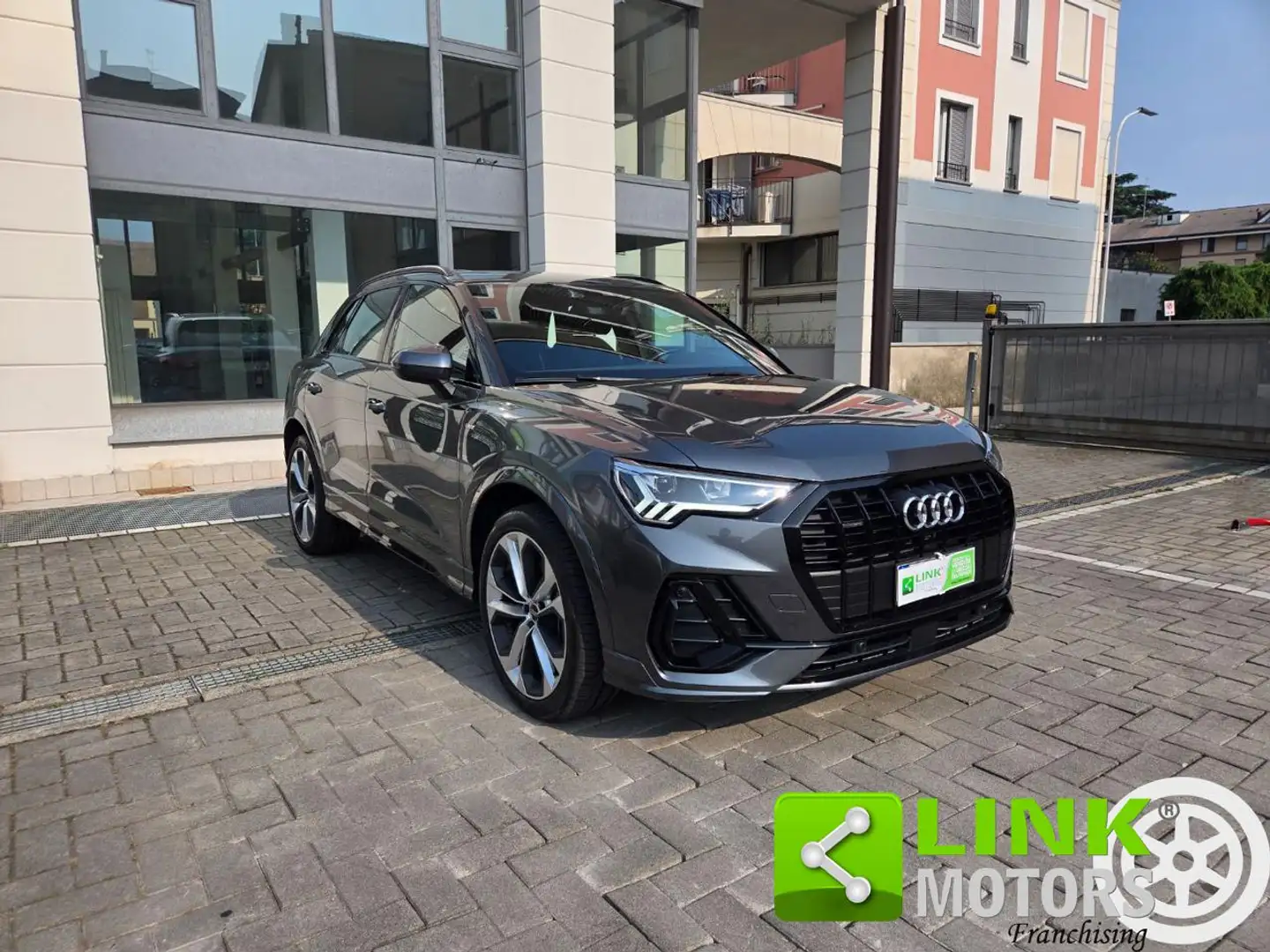 Audi Q3 40 TDI quattro S tronic S line GARANZIA INCLUSA Grijs - 1