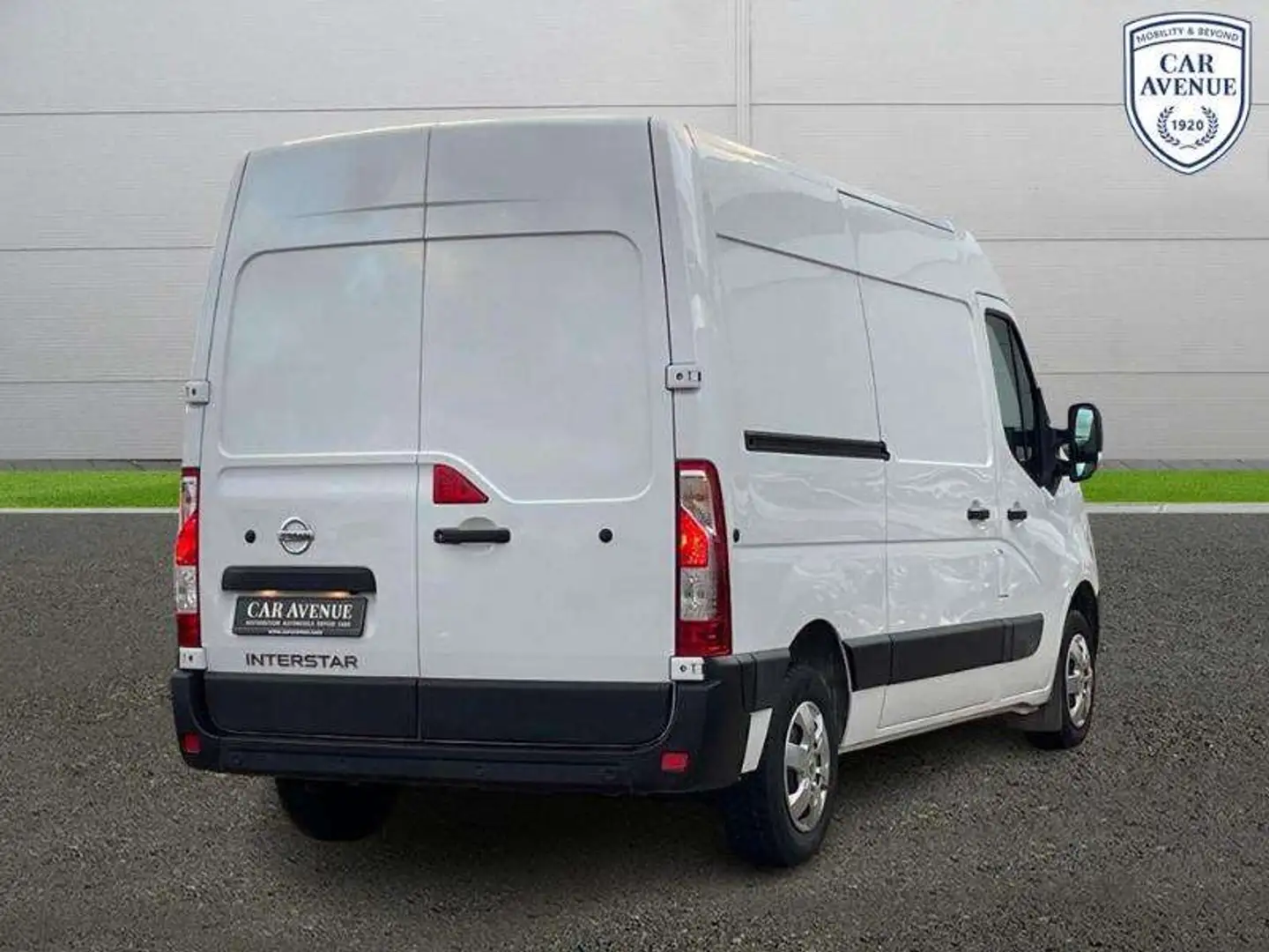 Nissan Interstar L2H2 3t5 2.3 dCi 135ch N-Connecta Blanc - 2