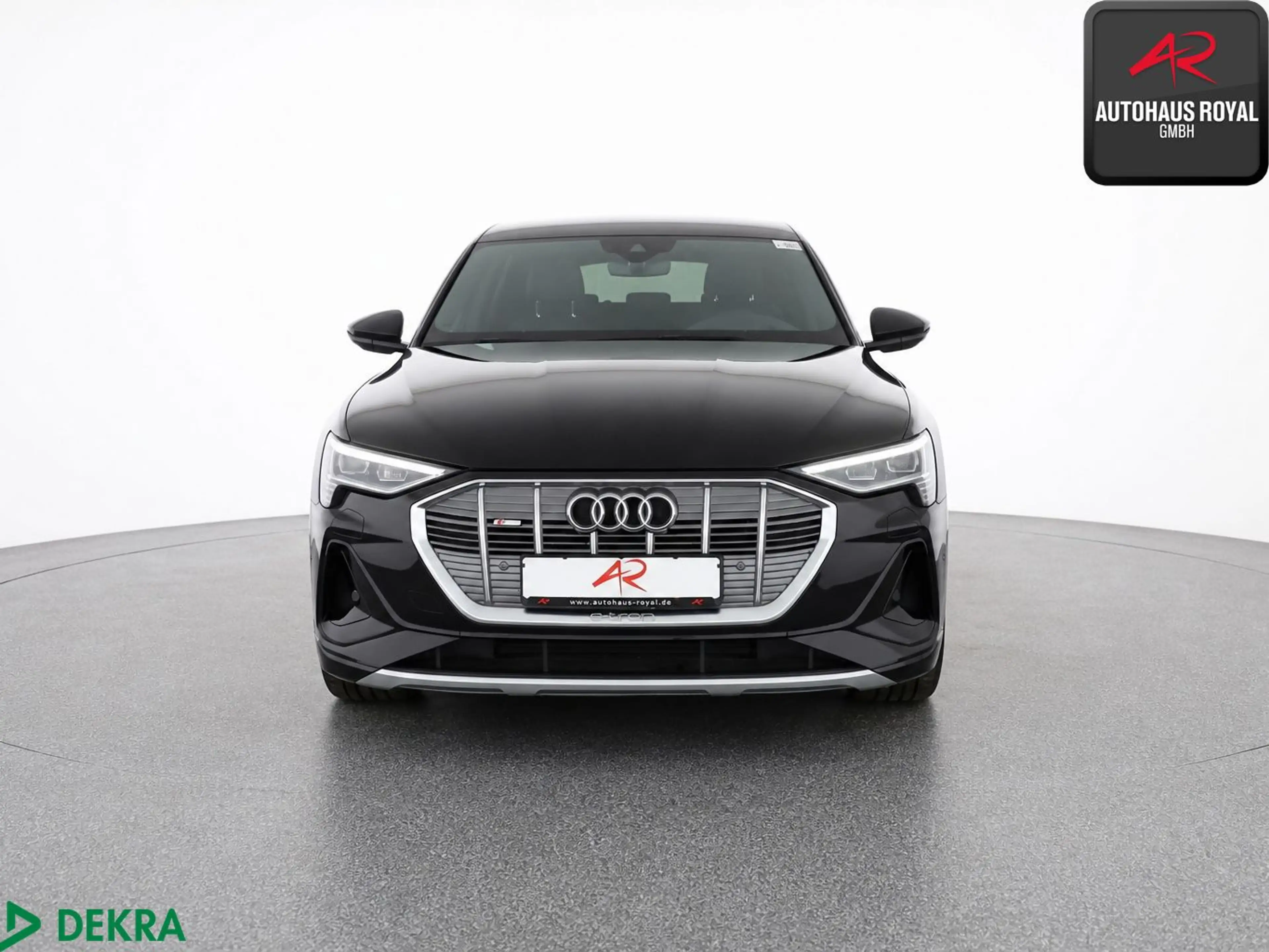 Audi e-tron 55 qu S LINE HUD,LUFT,KEYLESS,CARPLAY,SH — photo 8