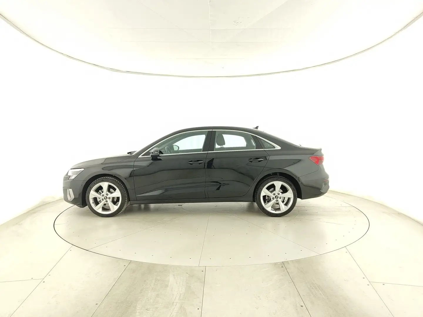 Audi A3 Sedan 35 TDI S tronic Business Advanced Nero - 2