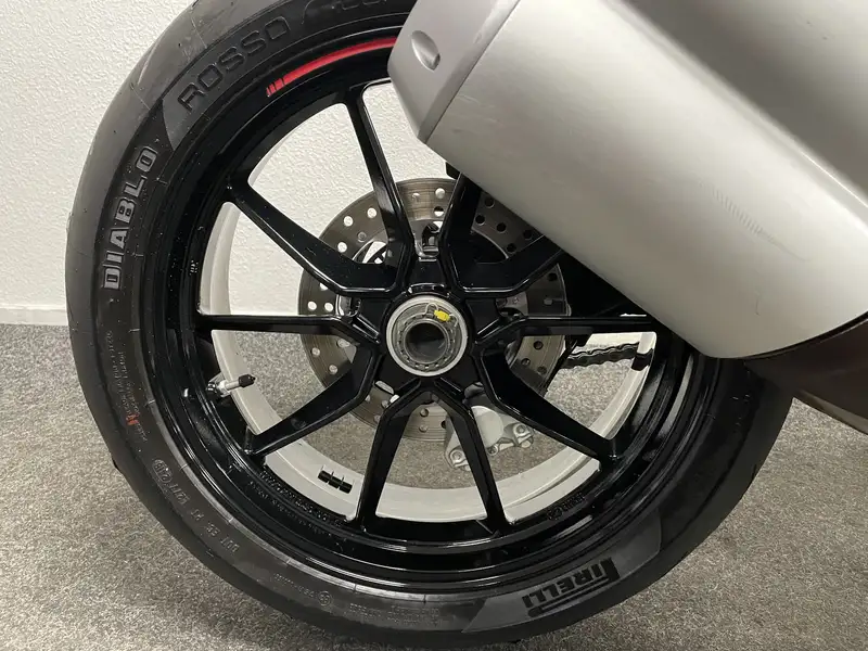 Ducati M 1100 EVO - foto 6