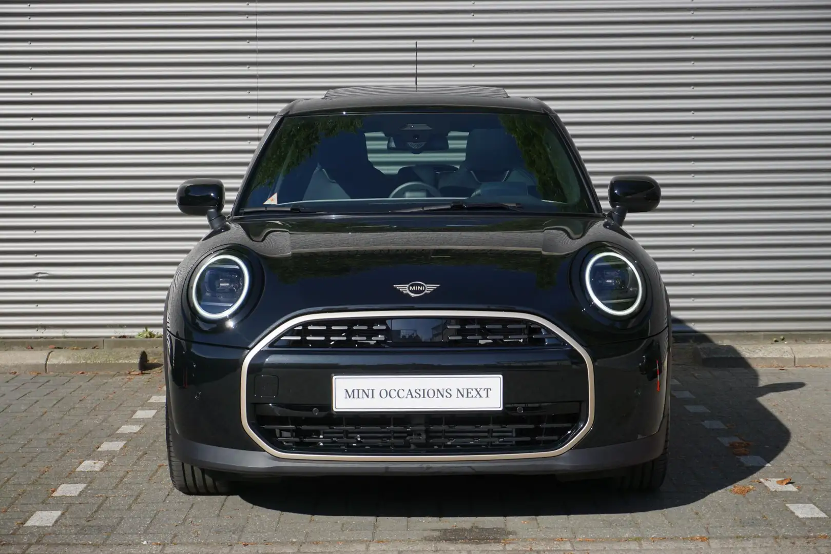 MINI Cooper C 3-deurs Favoured Trim | Pakket M | Glazen panorama Noir - 2