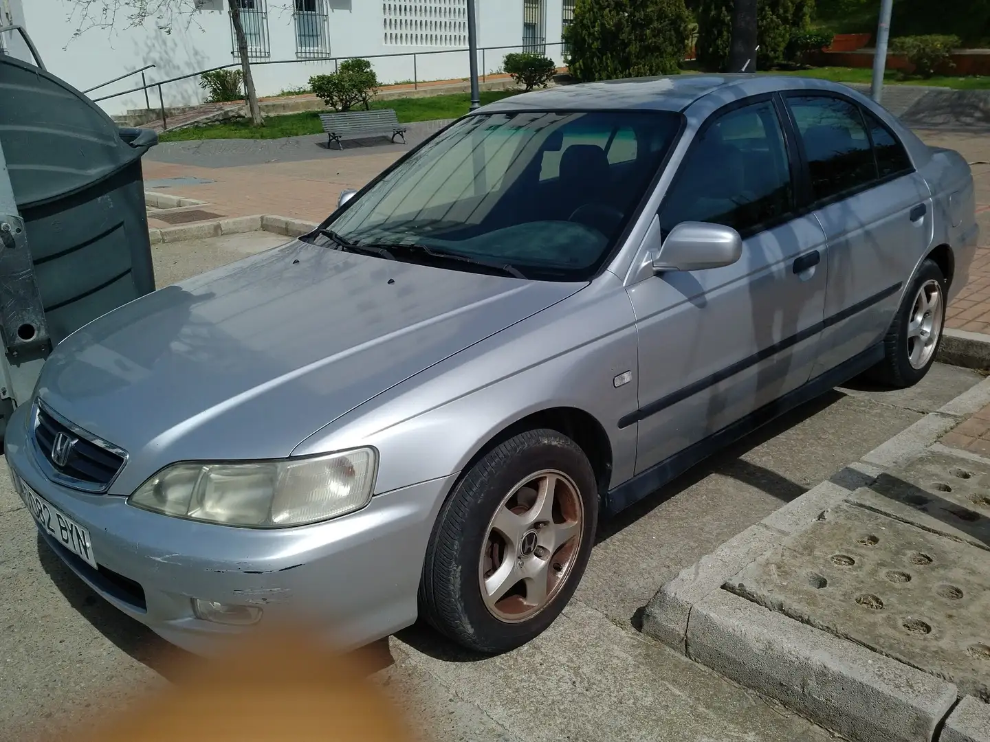 Honda Accord 1.8i LS VTEC Срібний - 1