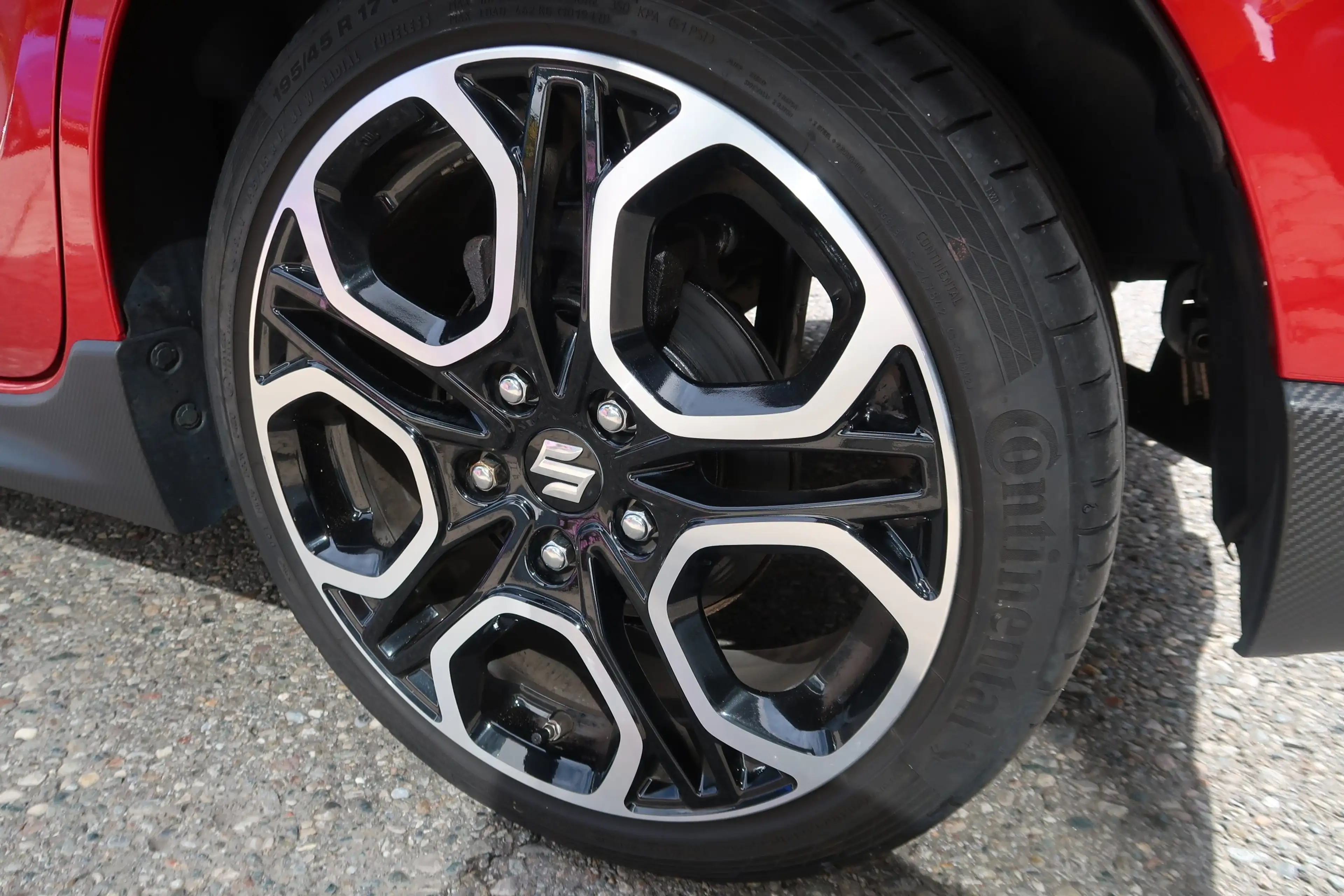 Suzuki Swift Swift Sport 1,4 DITC Hybrid Sport — photo 9