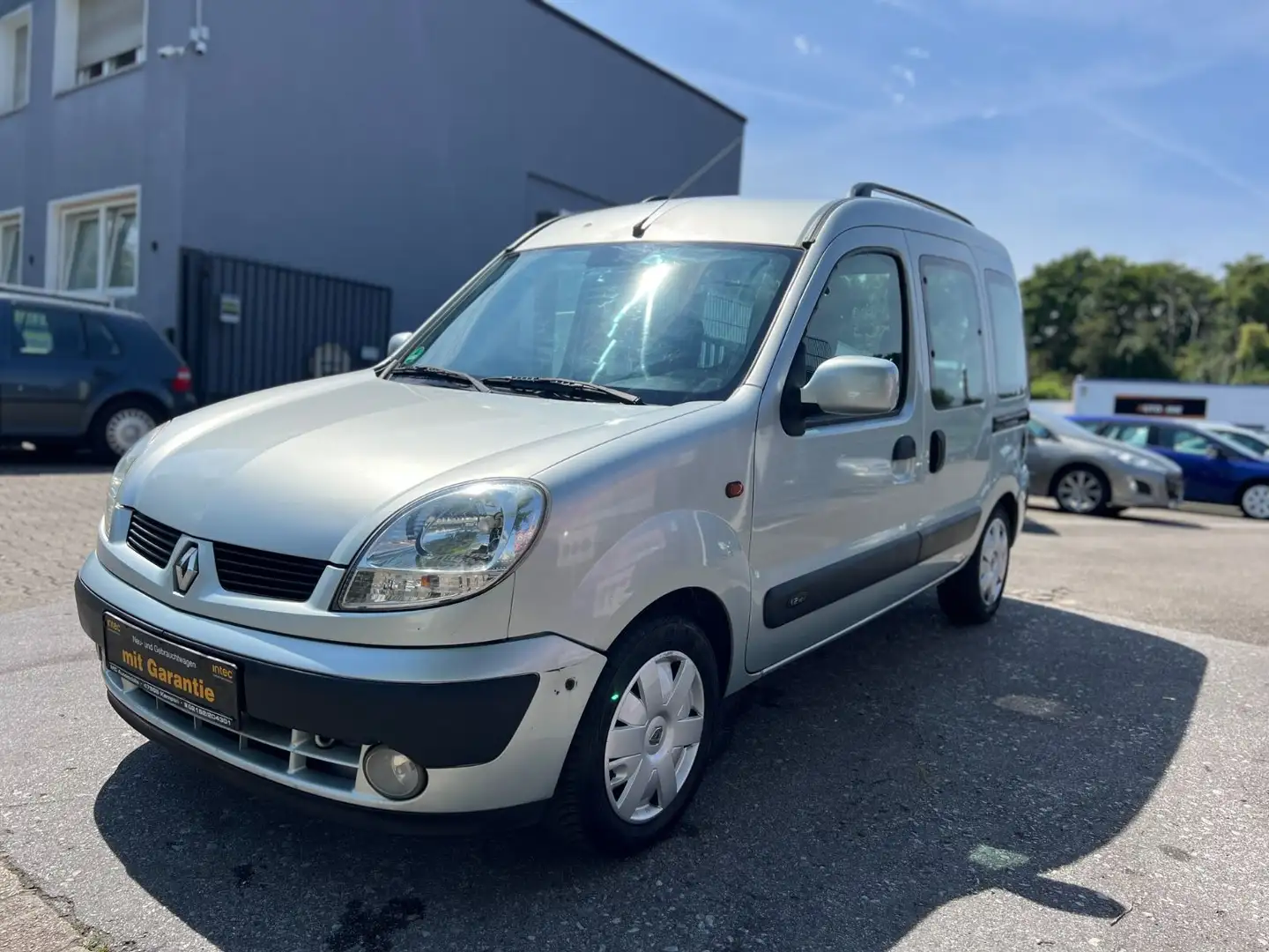Renault Kangoo Privilege 1.2*KLIMA*AHK*TÜV NEU Grau - 1