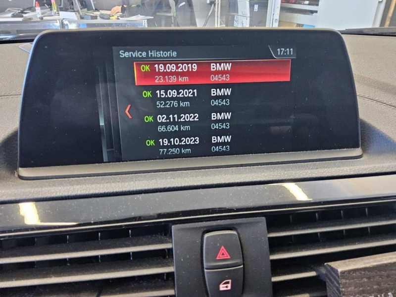 BMW 118 i Edition Sport Line Shadow *LED*Navi*SHZ*PDC — photo 6