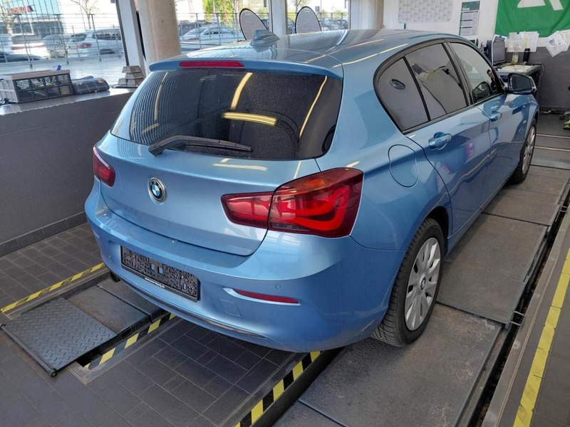 BMW 118 i Edition Sport Line Shadow *LED*Navi*SHZ*PDC — photo 2