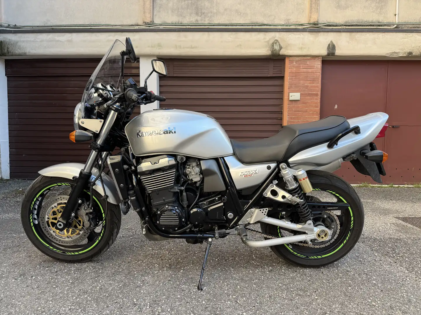 Kawasaki ZRX 1100 - 1