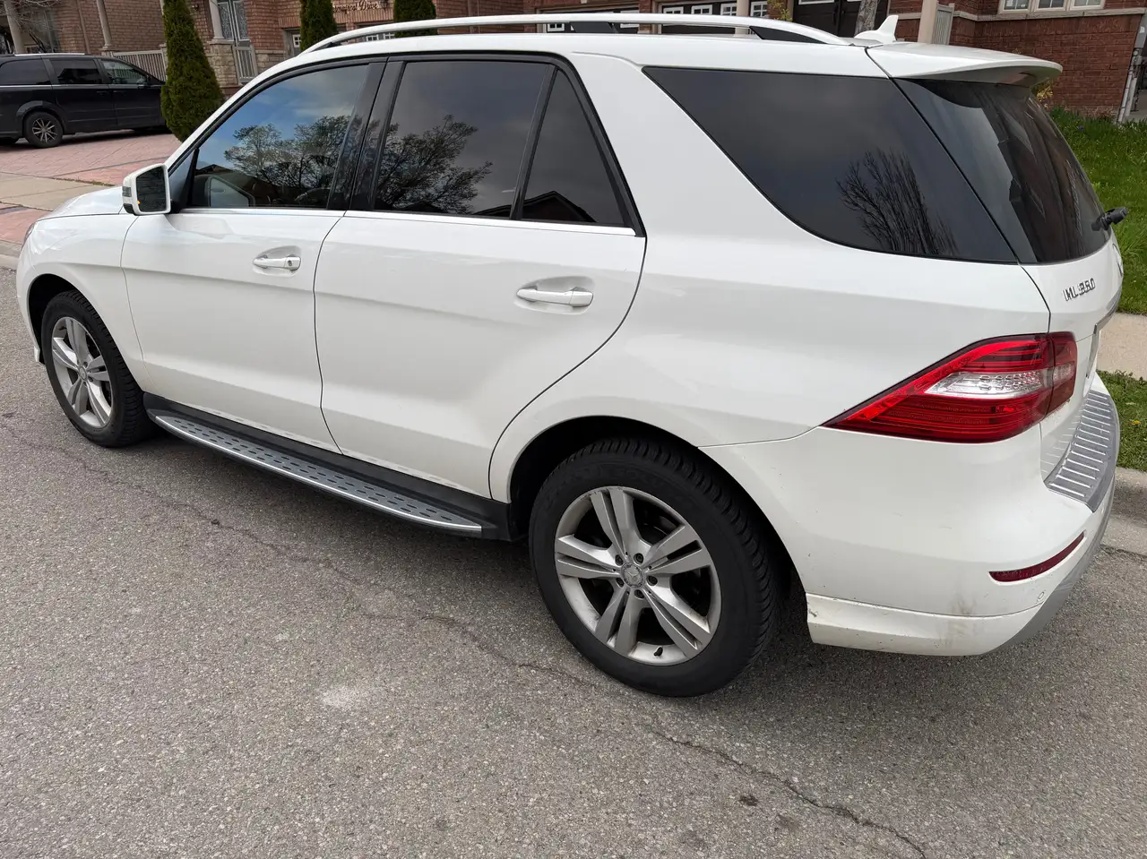Mercedes-Benz M-Class снимка Mercedes-Benz M-Class
