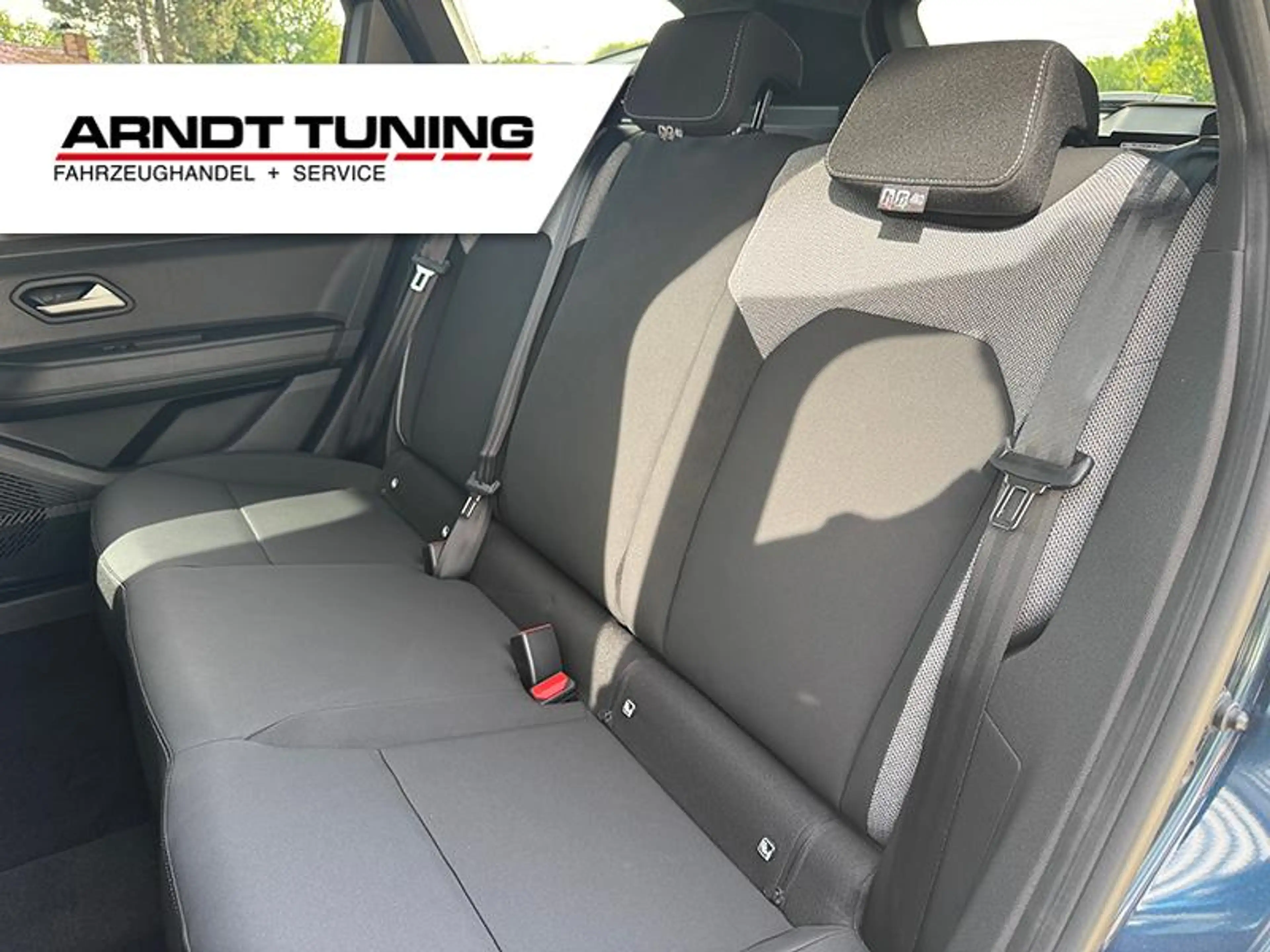 Dacia Bigster Hybrid 155 Journey — photo 12