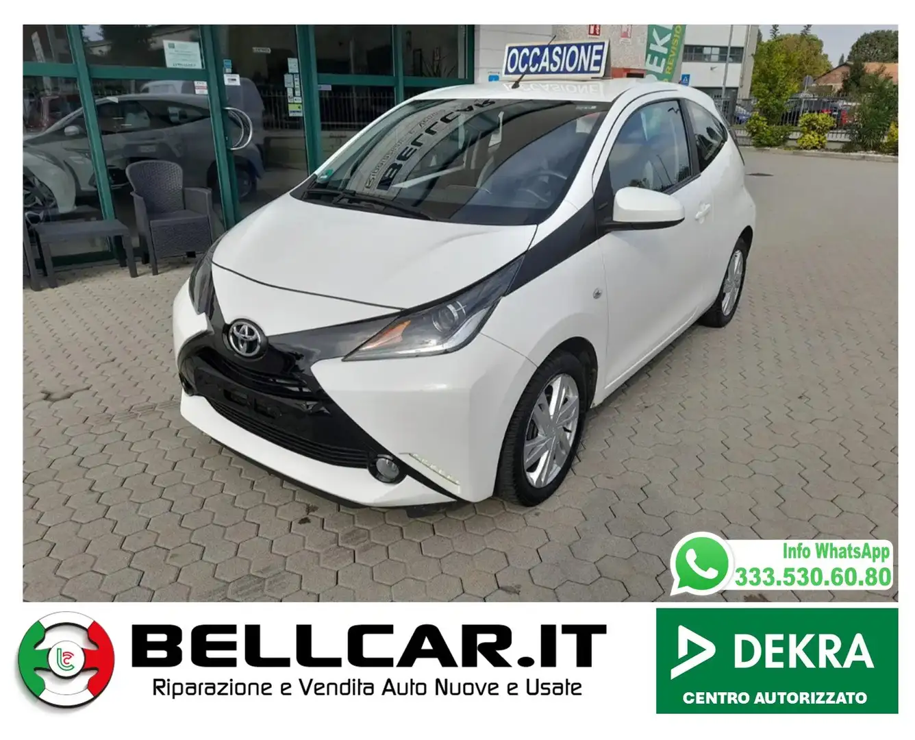 Toyota Aygo Aygo 3p 1.0 x-play m-mt my15 Wit - 1