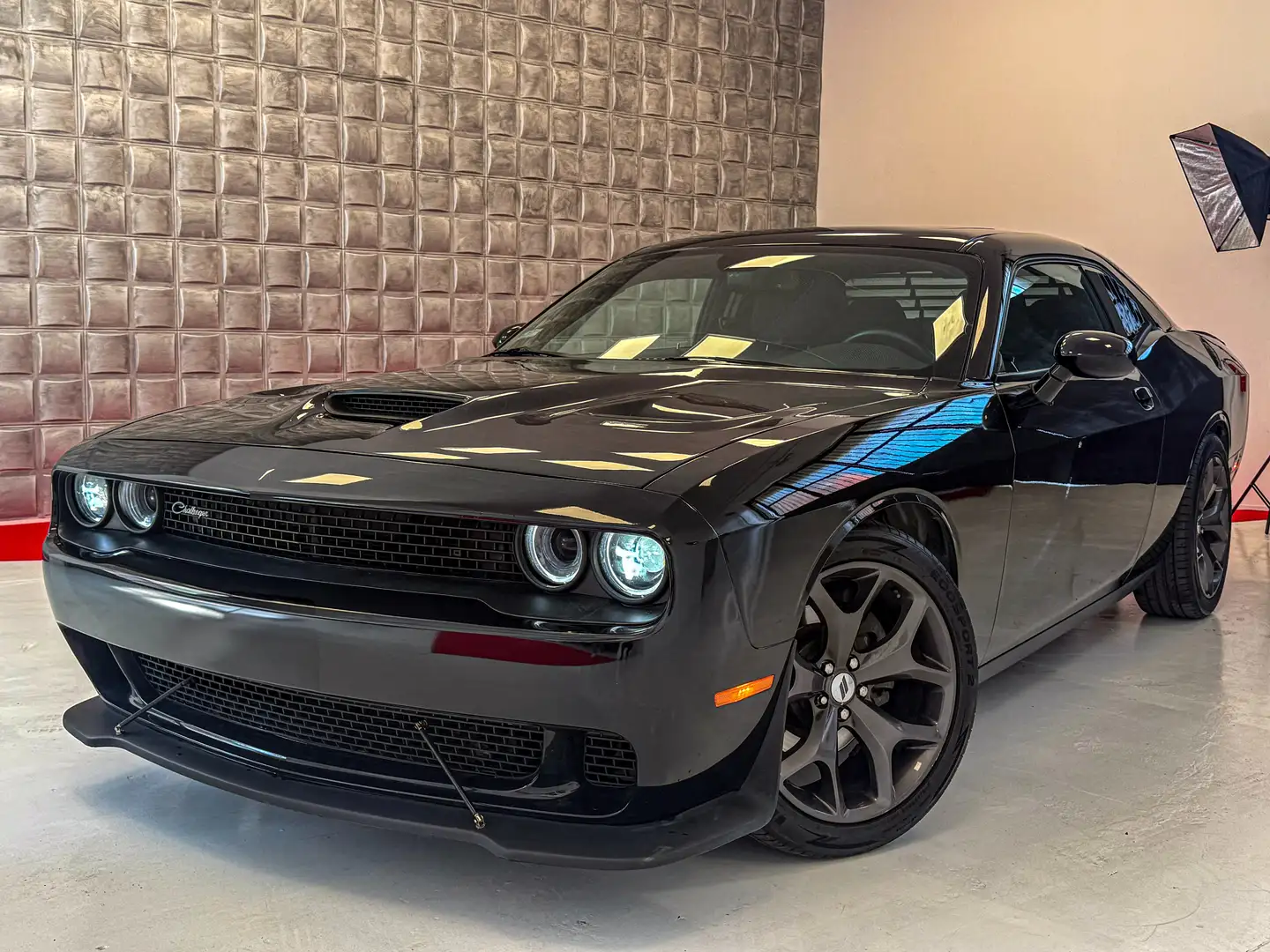 Dodge Challenger 3.6 V6 SXT Plus 309cv at8 Noir - 1