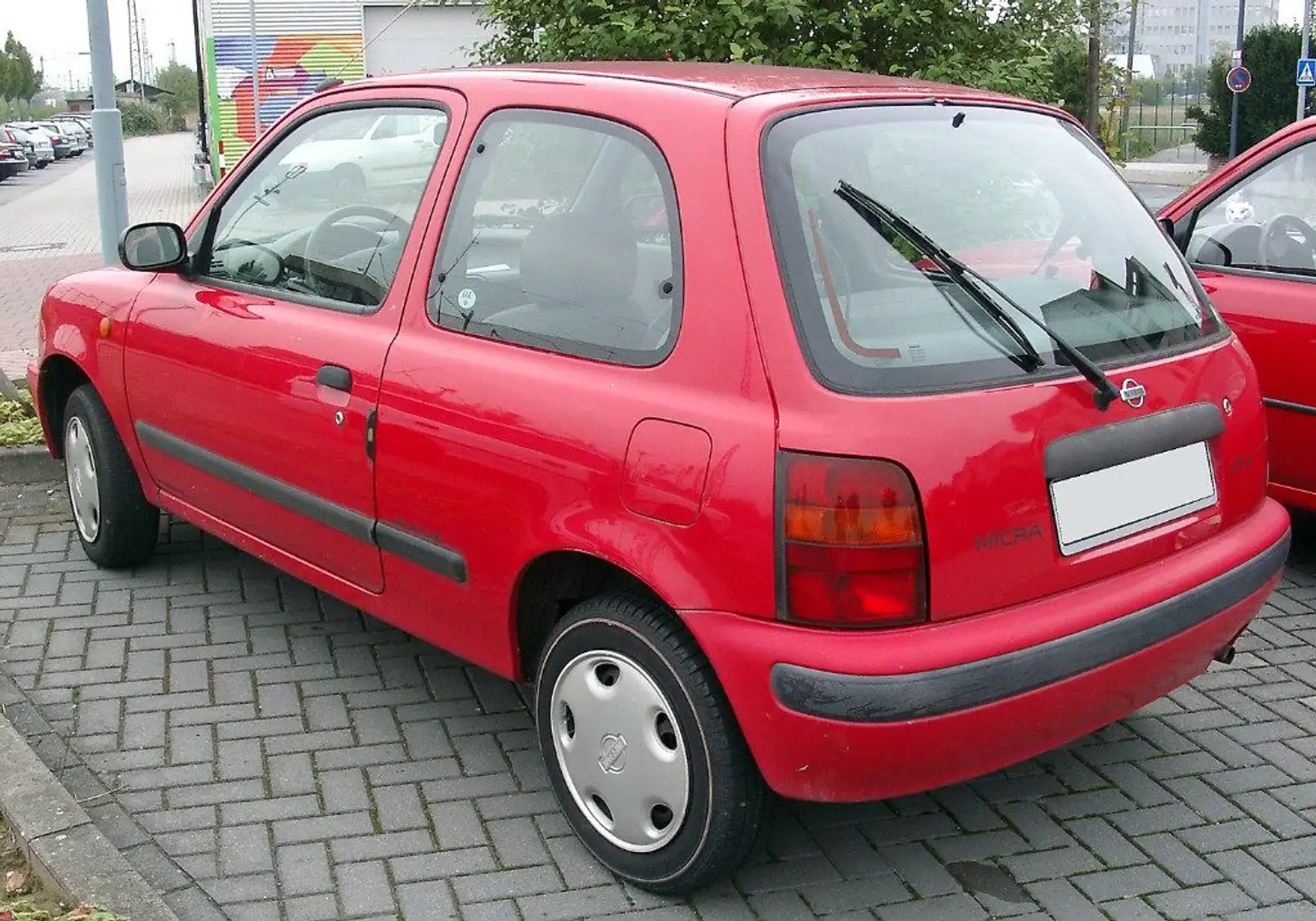 Nissan Micra 1.0i 16V cat 3 porte Matic Rouge - 2