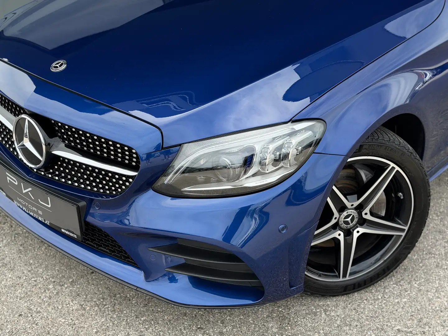 Mercedes-Benz C 220 C 220 d T AMG-LINE 4MATIC Aut.  1.BESITZ Blau - 2