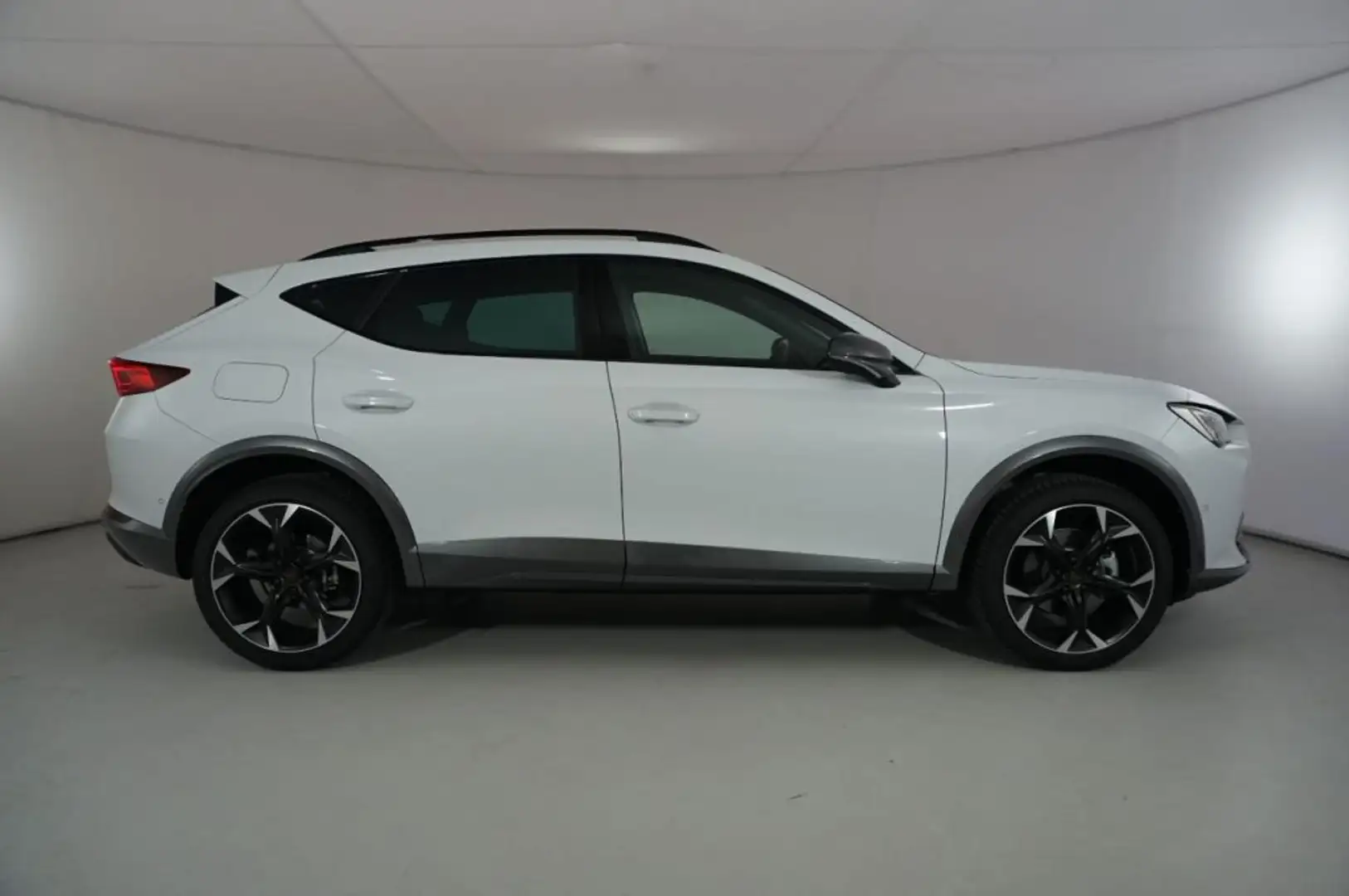 CUPRA Formentor 1.5 TSI 150 CV DSG Weiß - 2