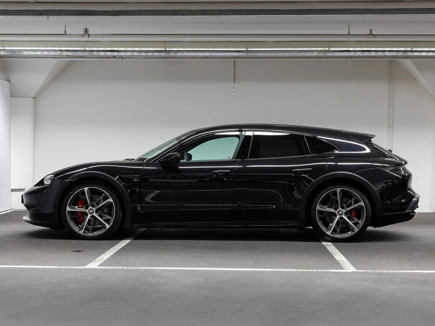 Porsche Taycan 4S Cross Turismo Zwart - 2
