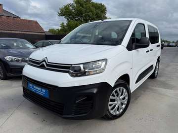 1.2i 110PK 7 ZETELS NAVIGATIE CARPLAY BLUETOOTH PDC AIRCO CARPASS