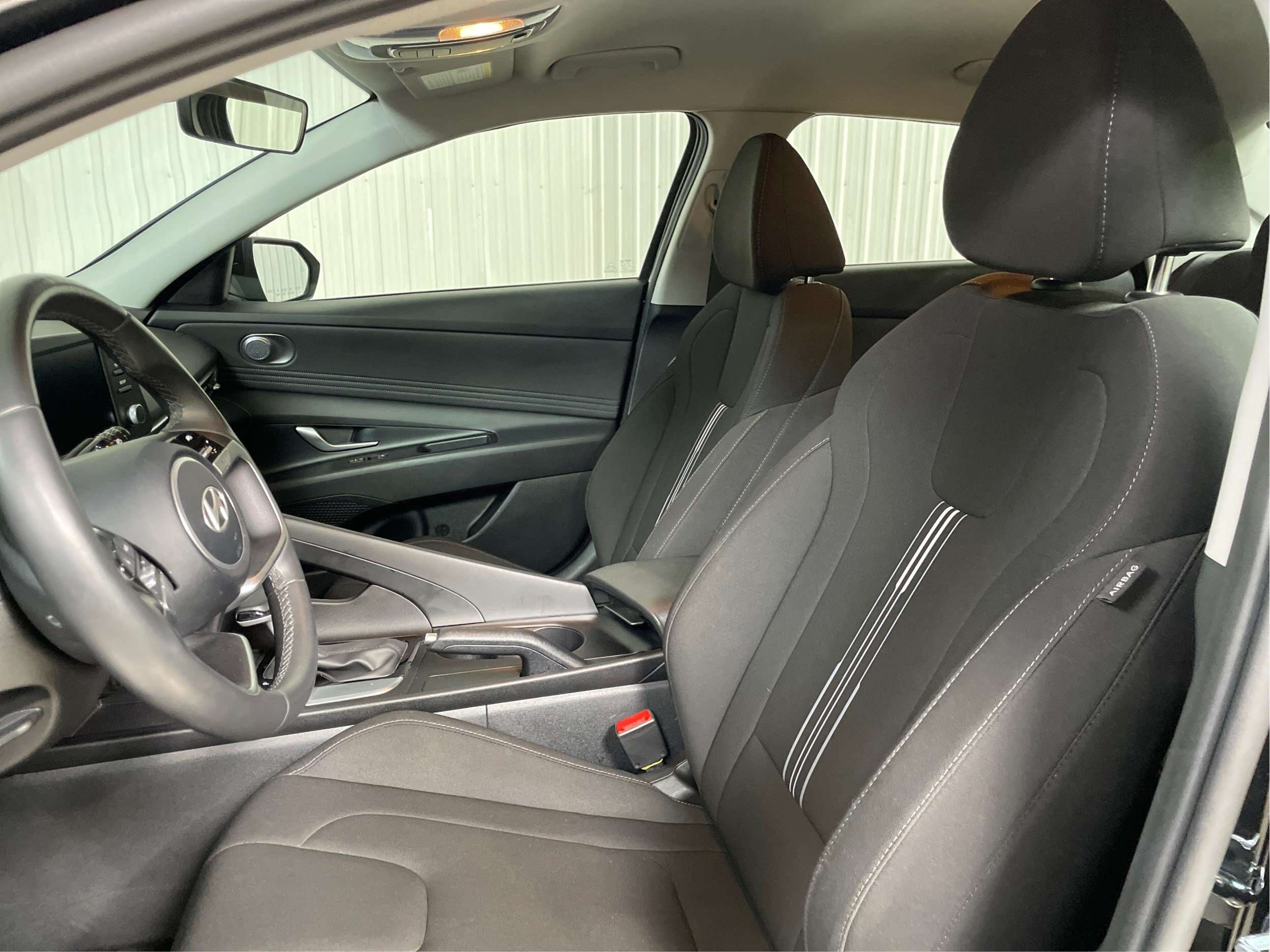 2026 Hyundai Elantra Preferred IVT — снимка 1