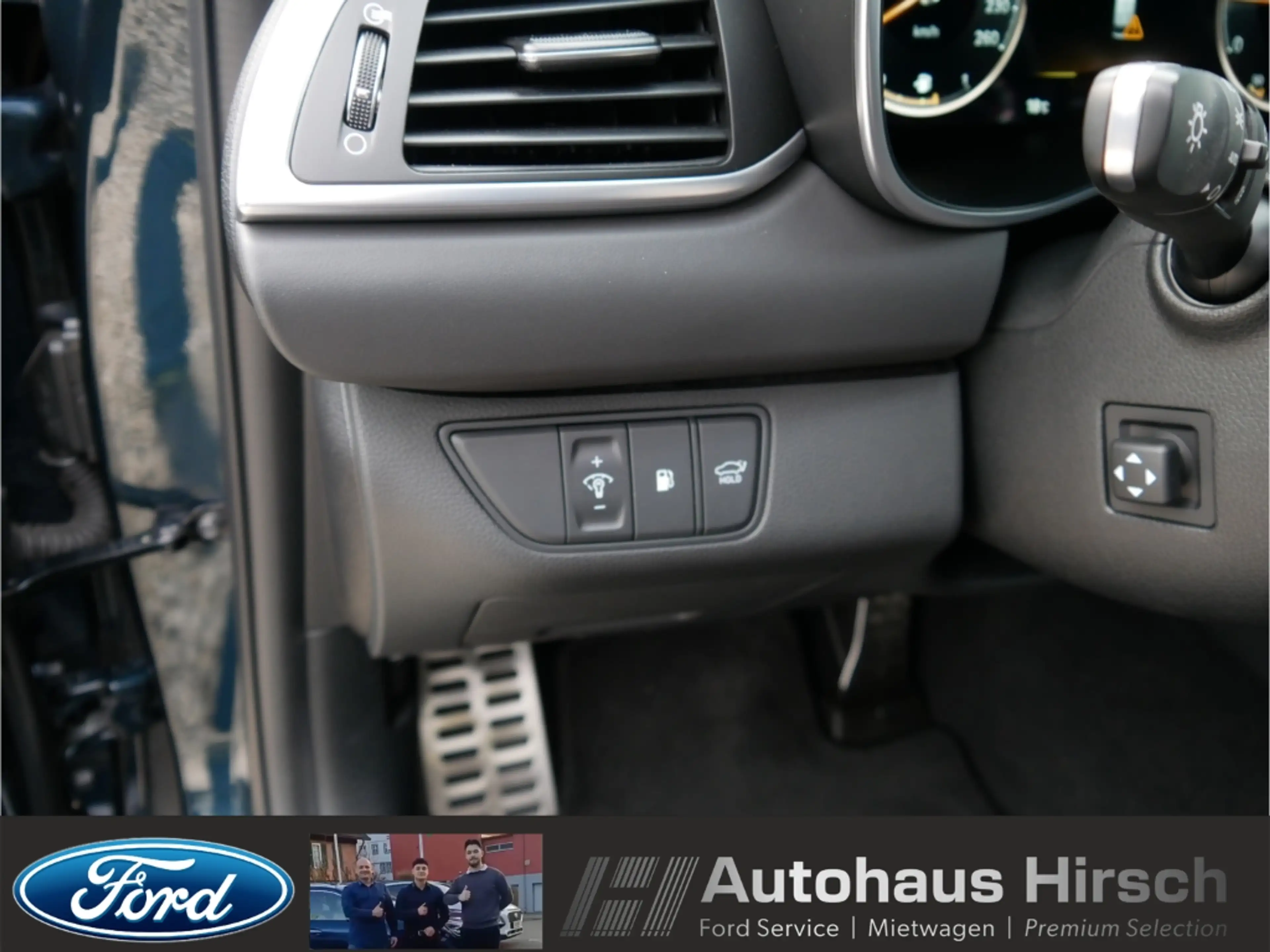 Genesis G70 Sport 4WD 2.2 CRDi AD Leder LED ACC CarPlay  Panor — photo 8
