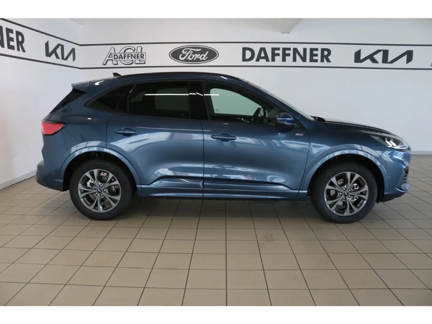 Ford Kuga -PHEVEU6d Plug-In Hybrid ST-Line X 2.5 Duratec -PH Blau - 2