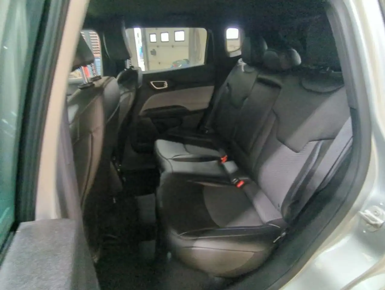Jeep Compass снимка Jeep Compass