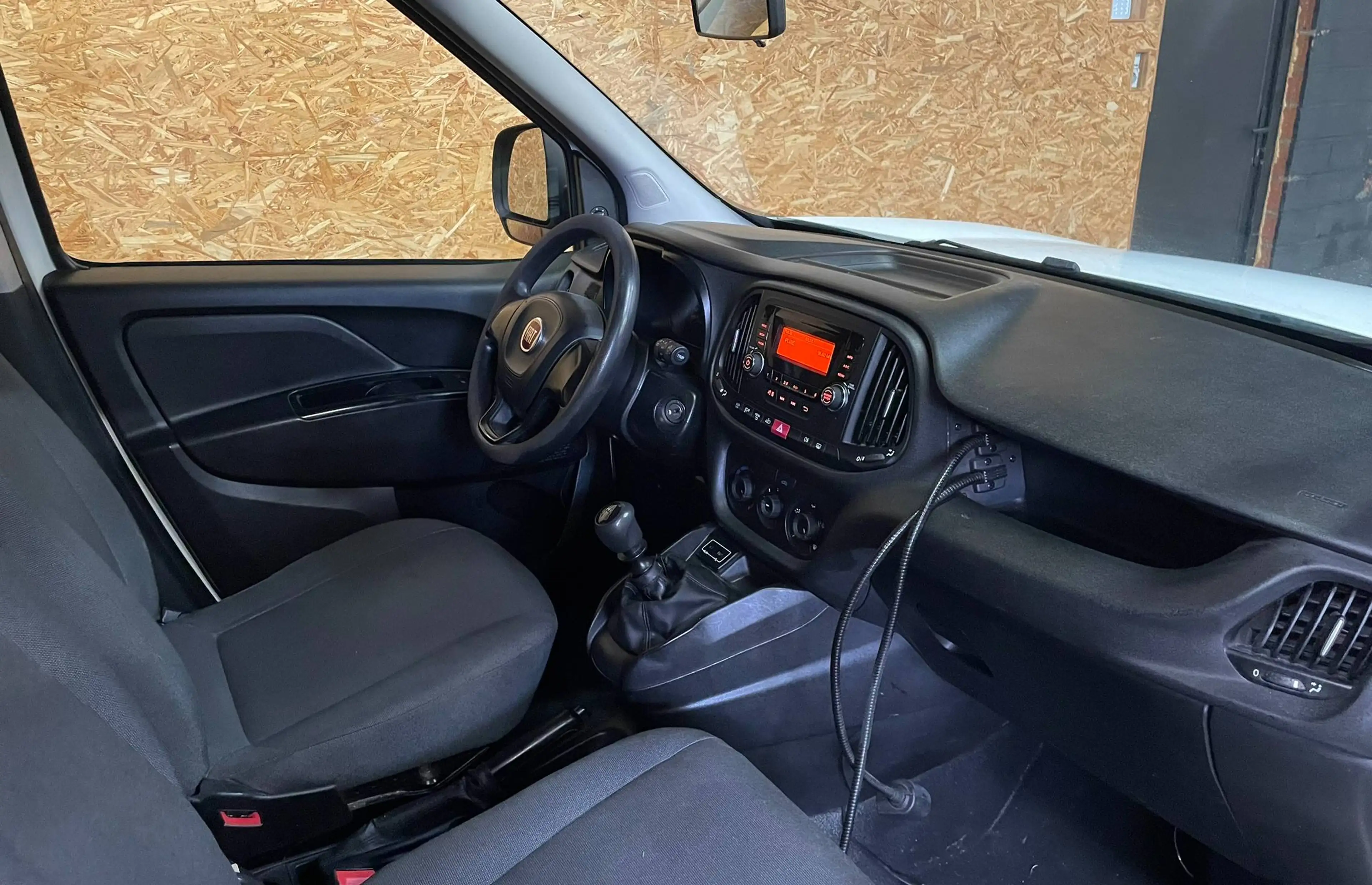 Fiat Doblo Maxi 1.4i eur6b utilitaire * Garantie 1 à 3 ans — photo 7
