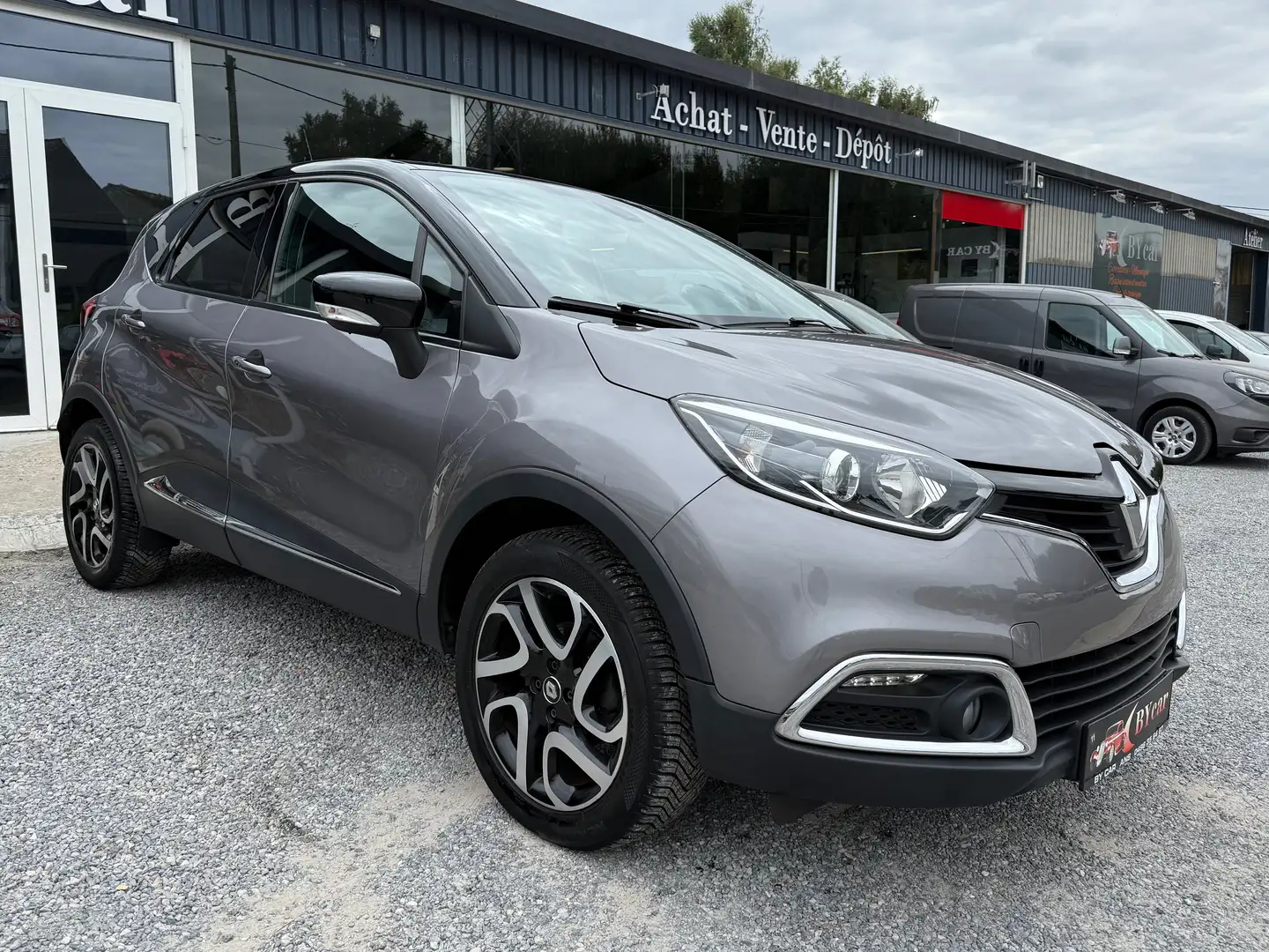 Renault Captur 0.9 TCe *GARANTIE 2 ANS* 50.000 KM Gris - 2