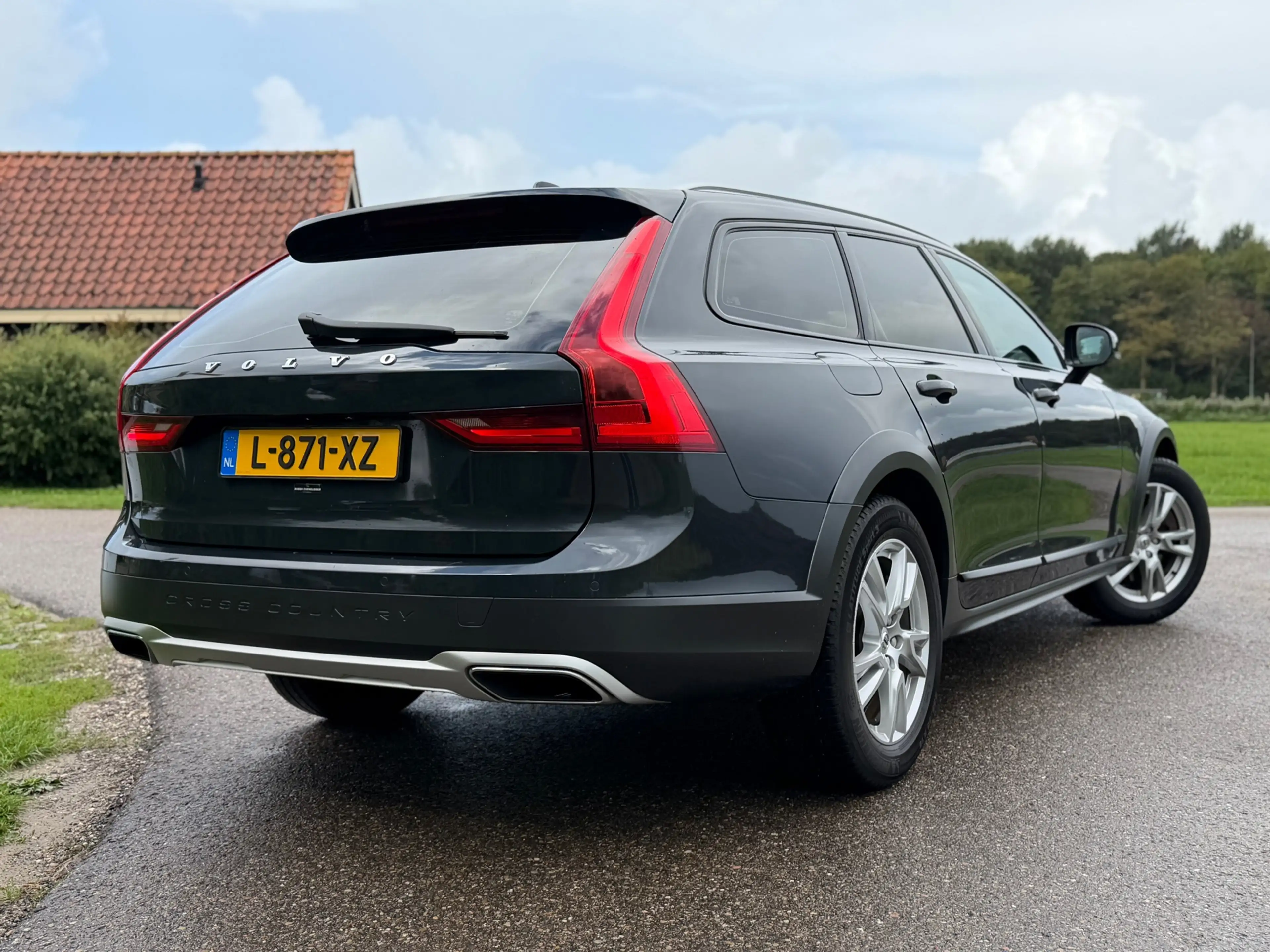 Volvo V90 Cross Country 2.0 D4 / Automaat / Goed Onderhouden / Stoelverwar — photo 3