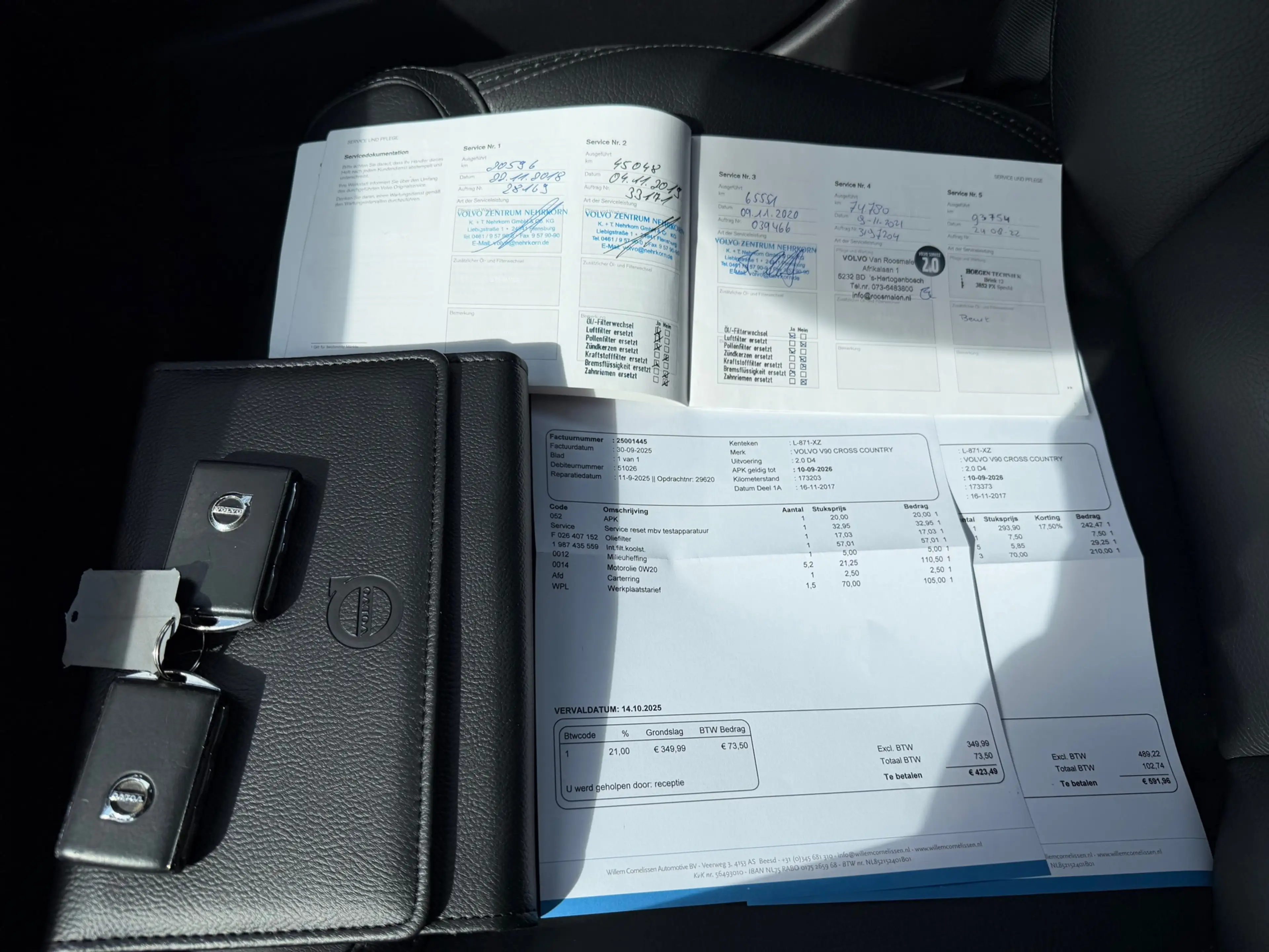Volvo V90 Cross Country 2.0 D4 / Automaat / Goed Onderhouden / Stoelverwar — photo 27