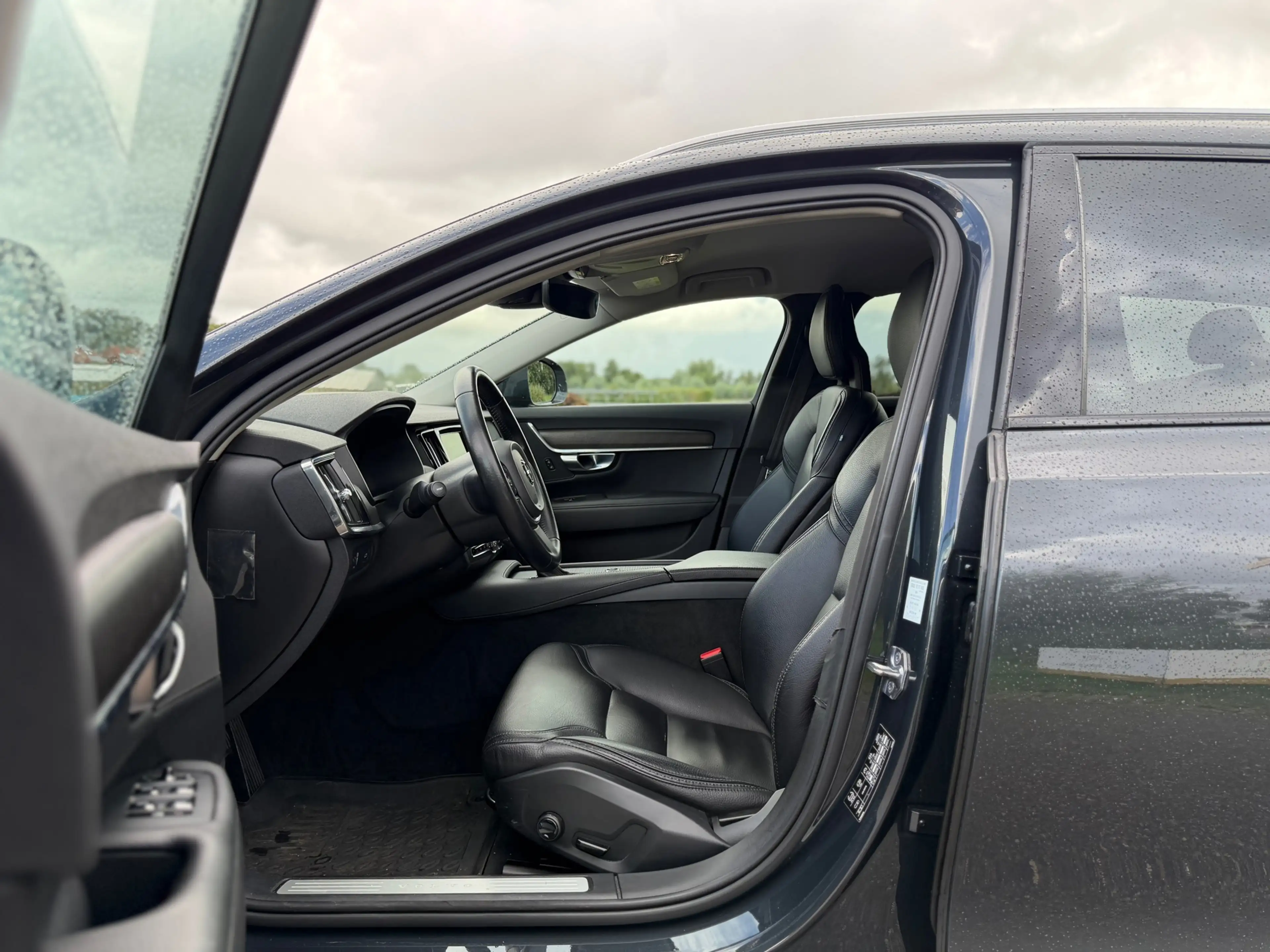 Volvo V90 Cross Country 2.0 D4 / Automaat / Goed Onderhouden / Stoelverwar — photo 10