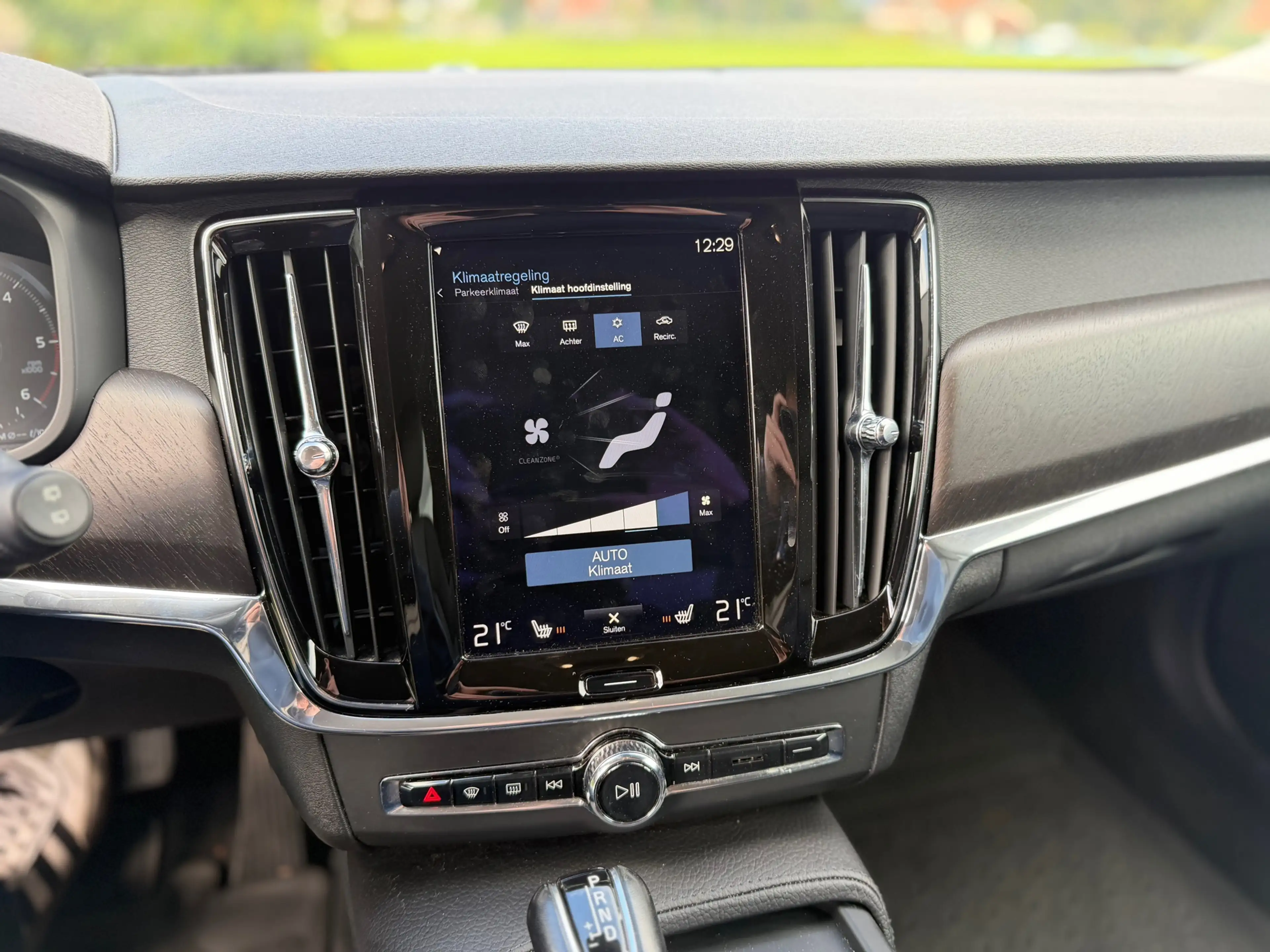 Volvo V90 Cross Country 2.0 D4 / Automaat / Goed Onderhouden / Stoelverwar — photo 18